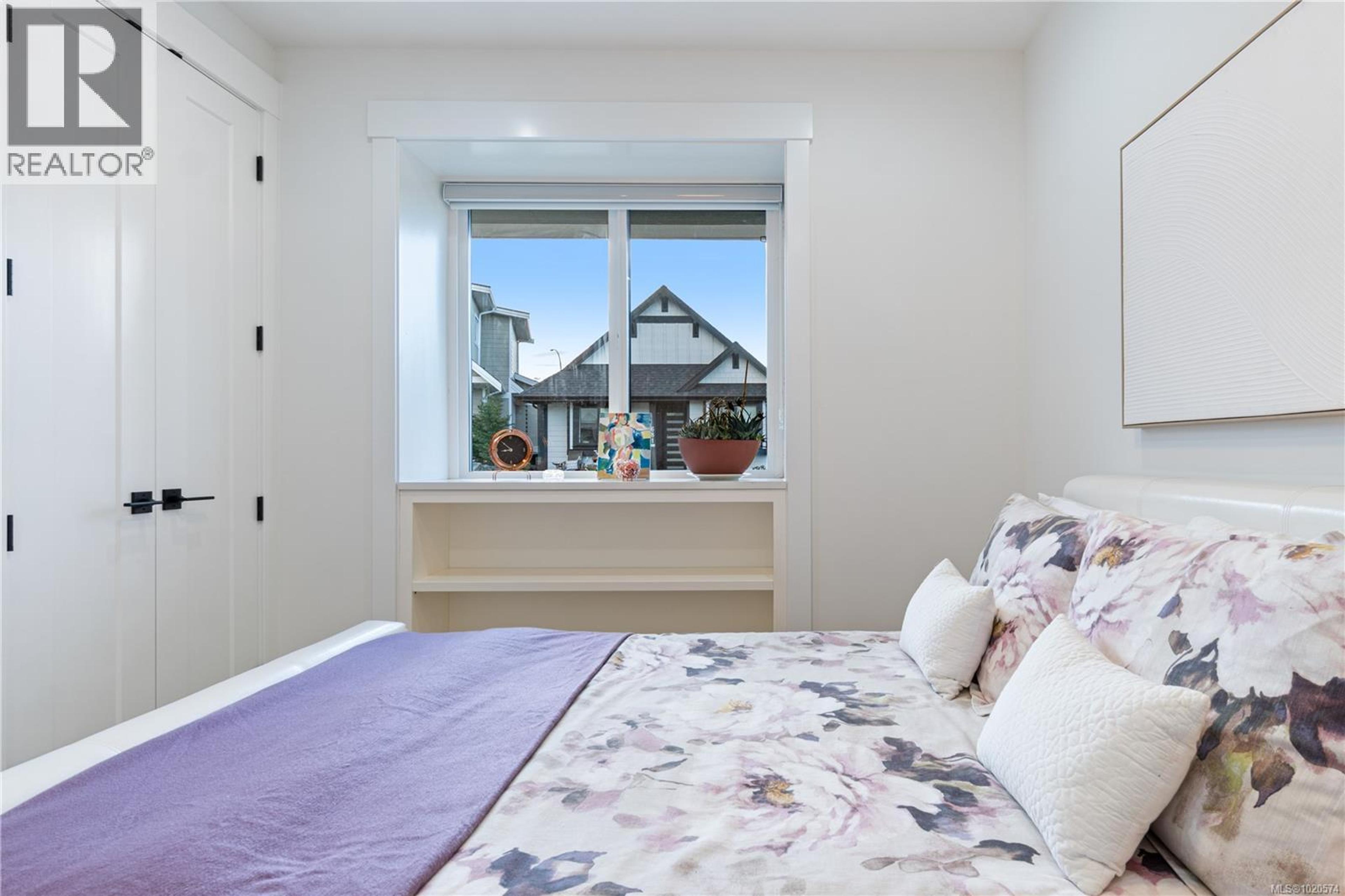 682 BRIARWOOD DR - 27