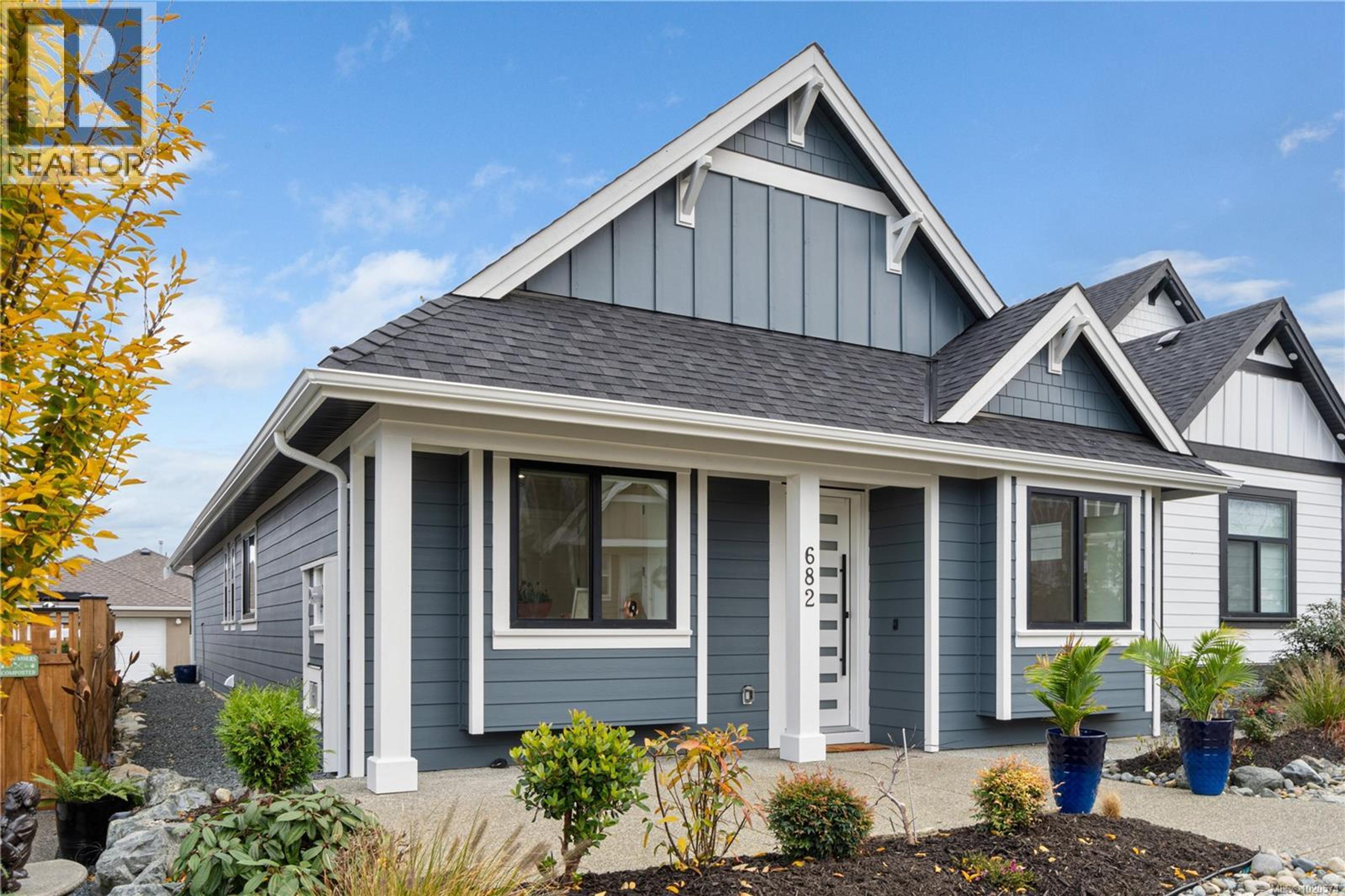 682 BRIARWOOD DR - 36