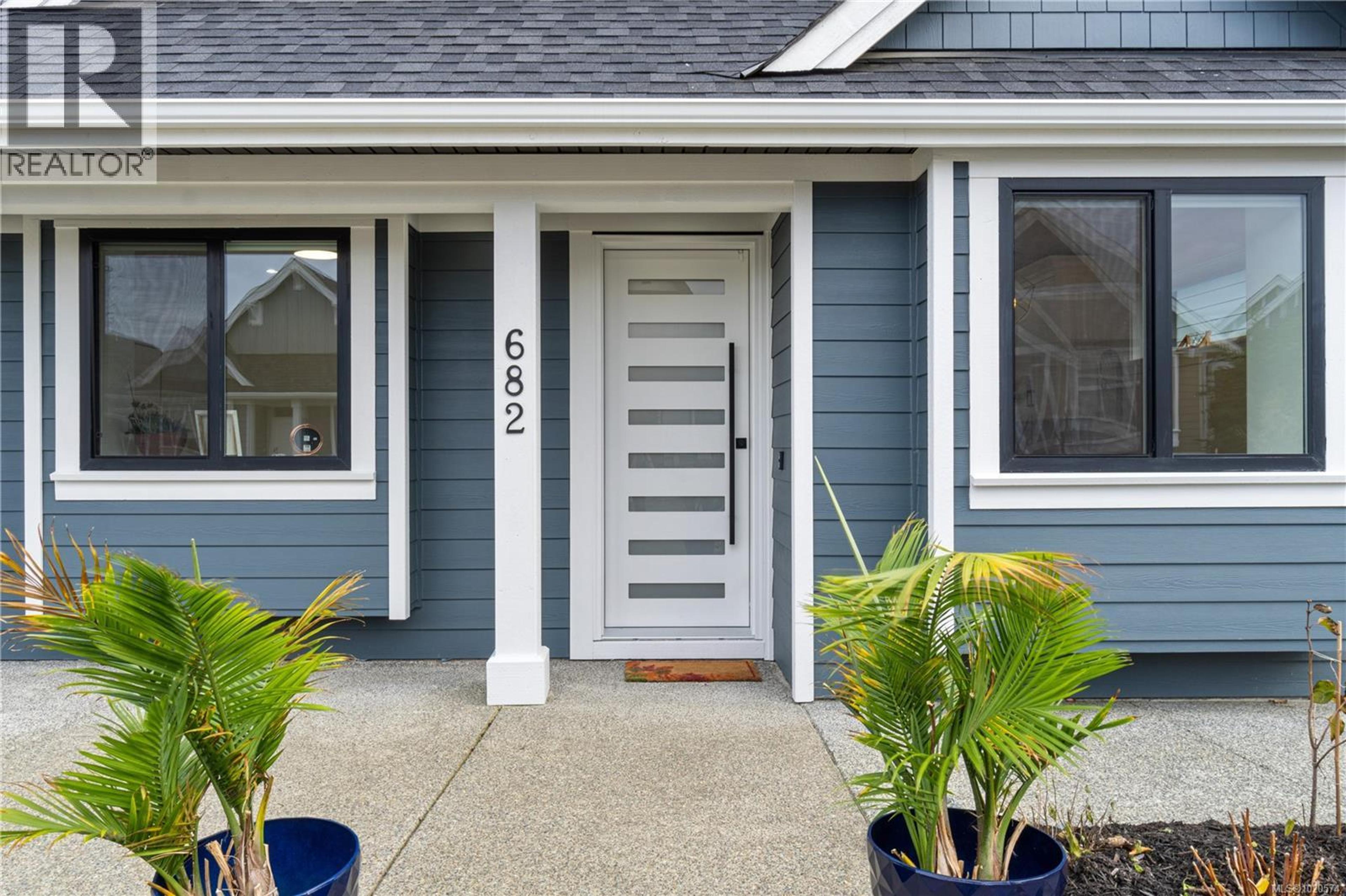 682 BRIARWOOD DR - 37