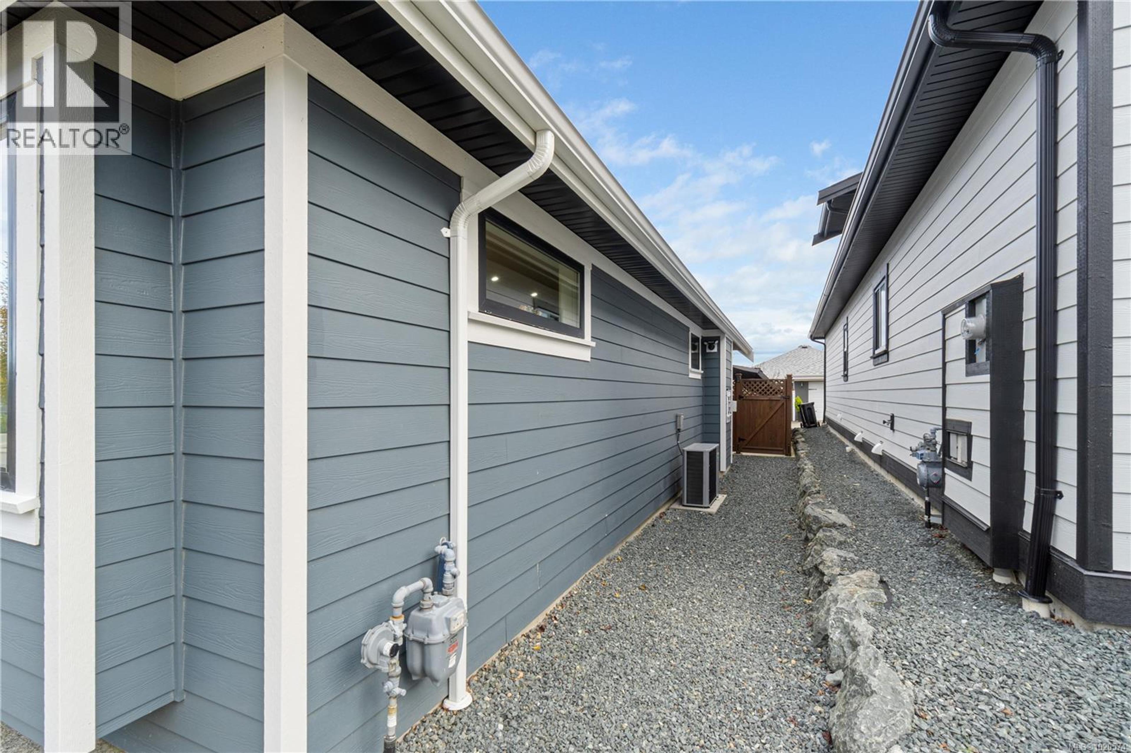 682 BRIARWOOD DR - 39