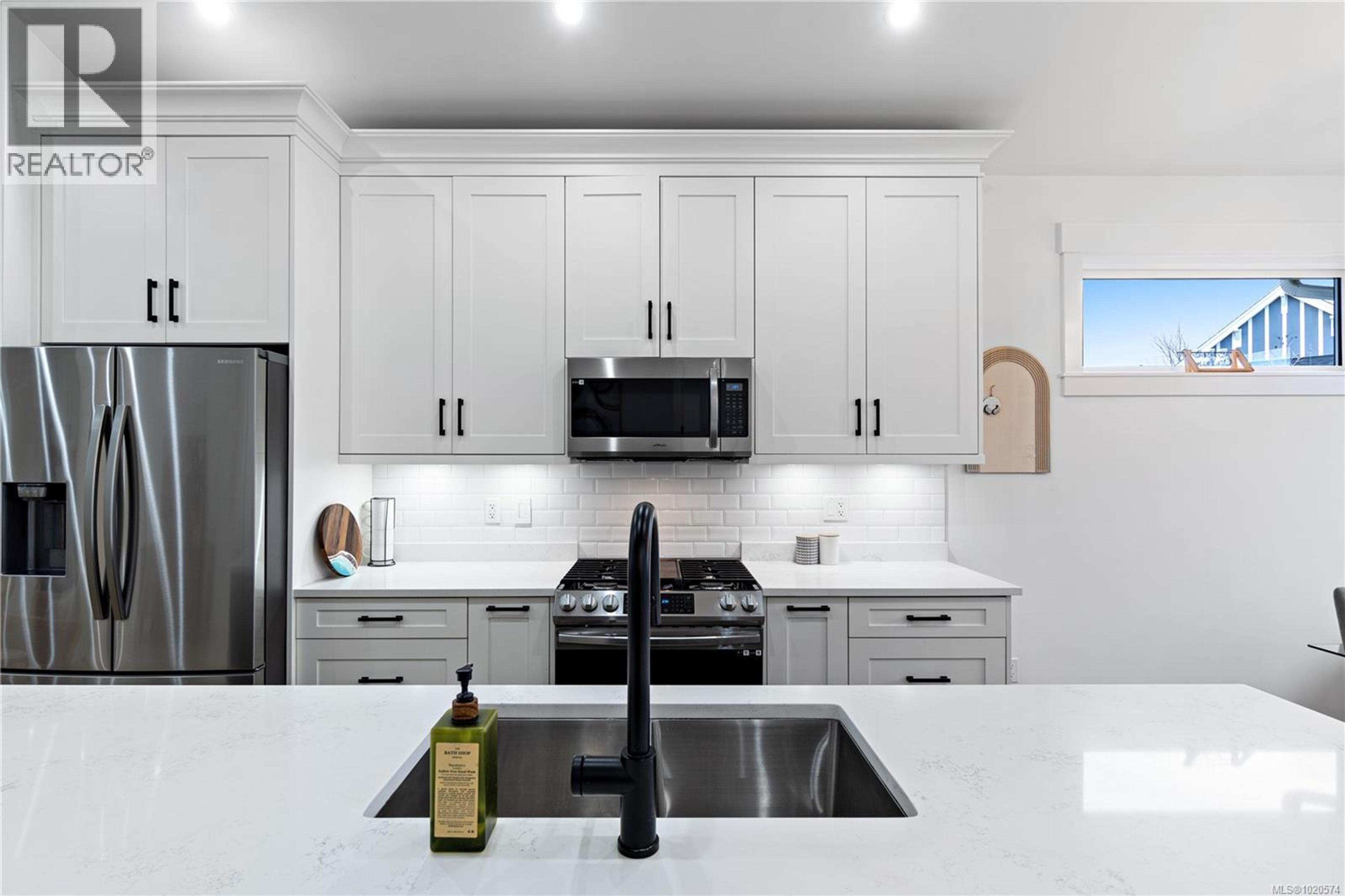 682 BRIARWOOD DR - 6