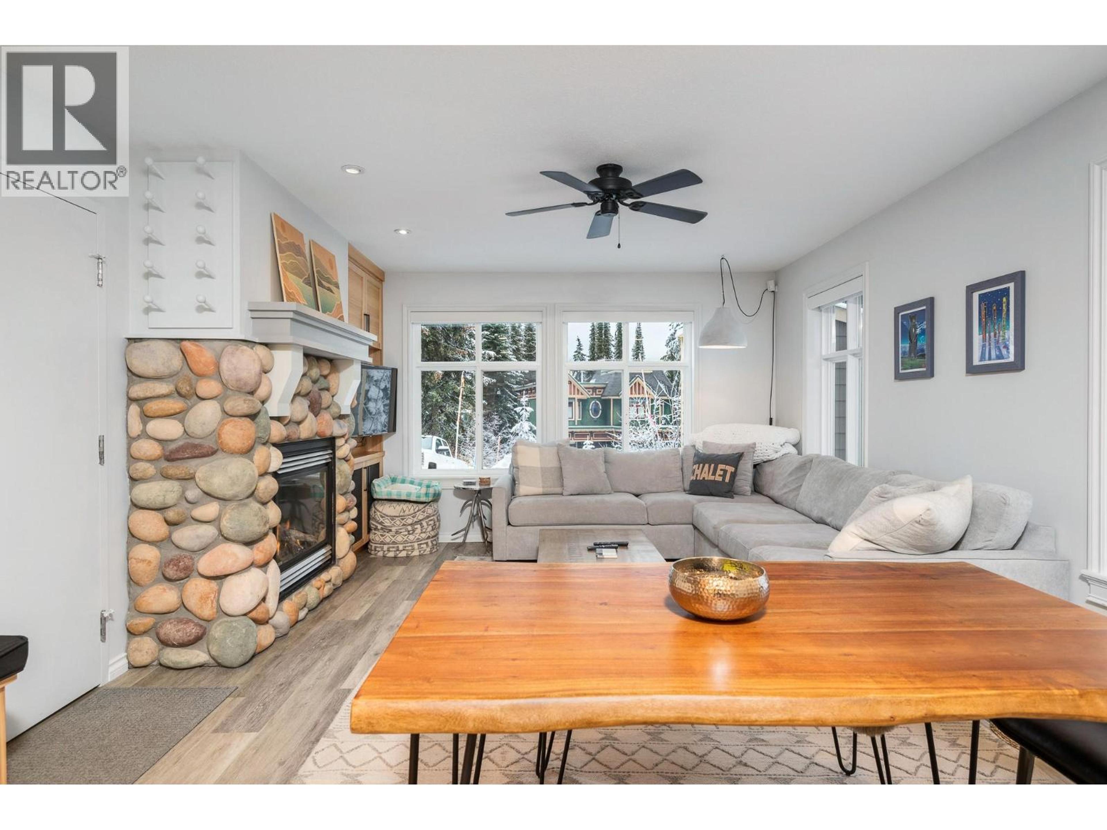 #1 495 MONASHEE ROAD - Main Image