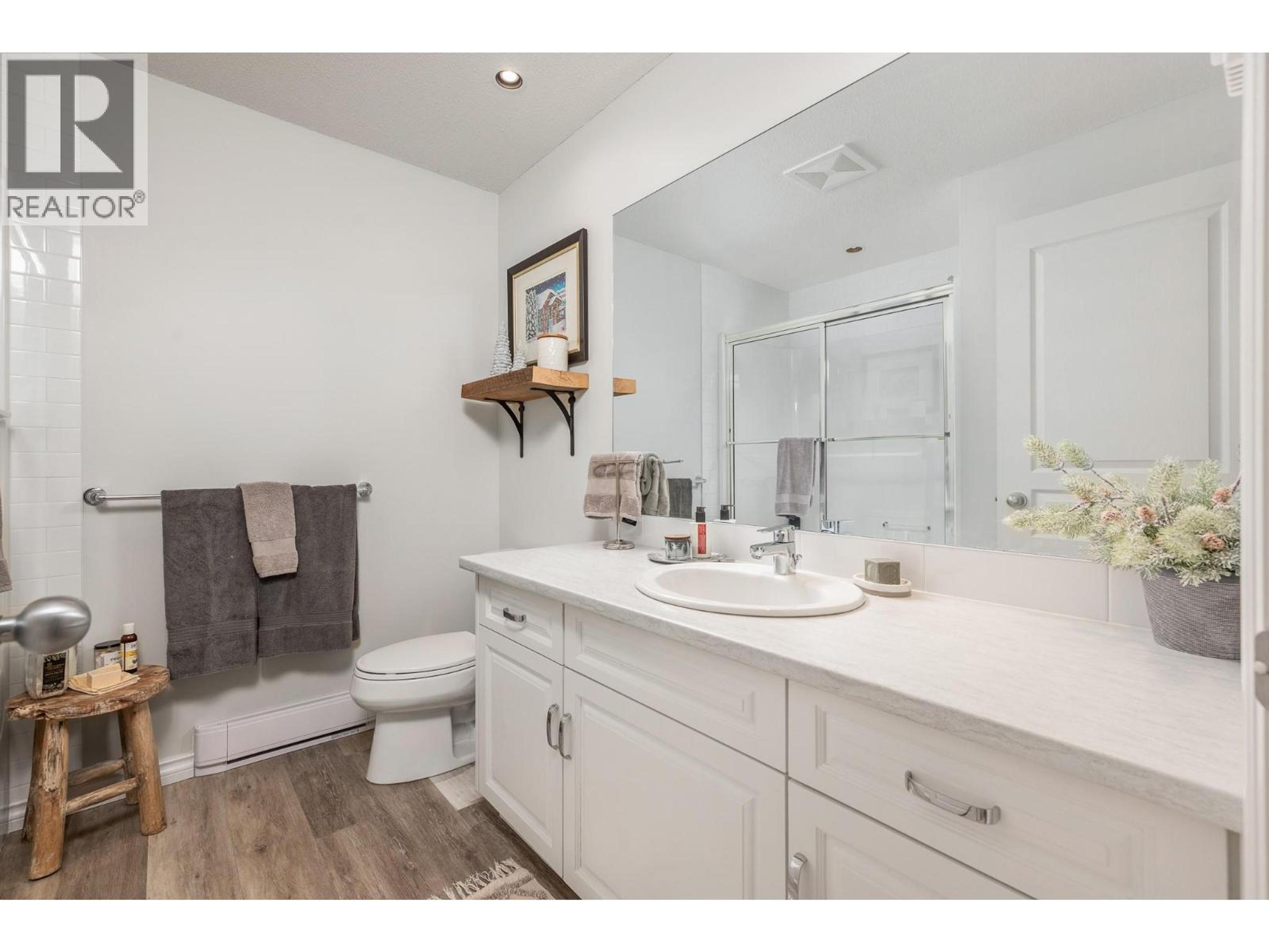 #1 495 MONASHEE ROAD - 16