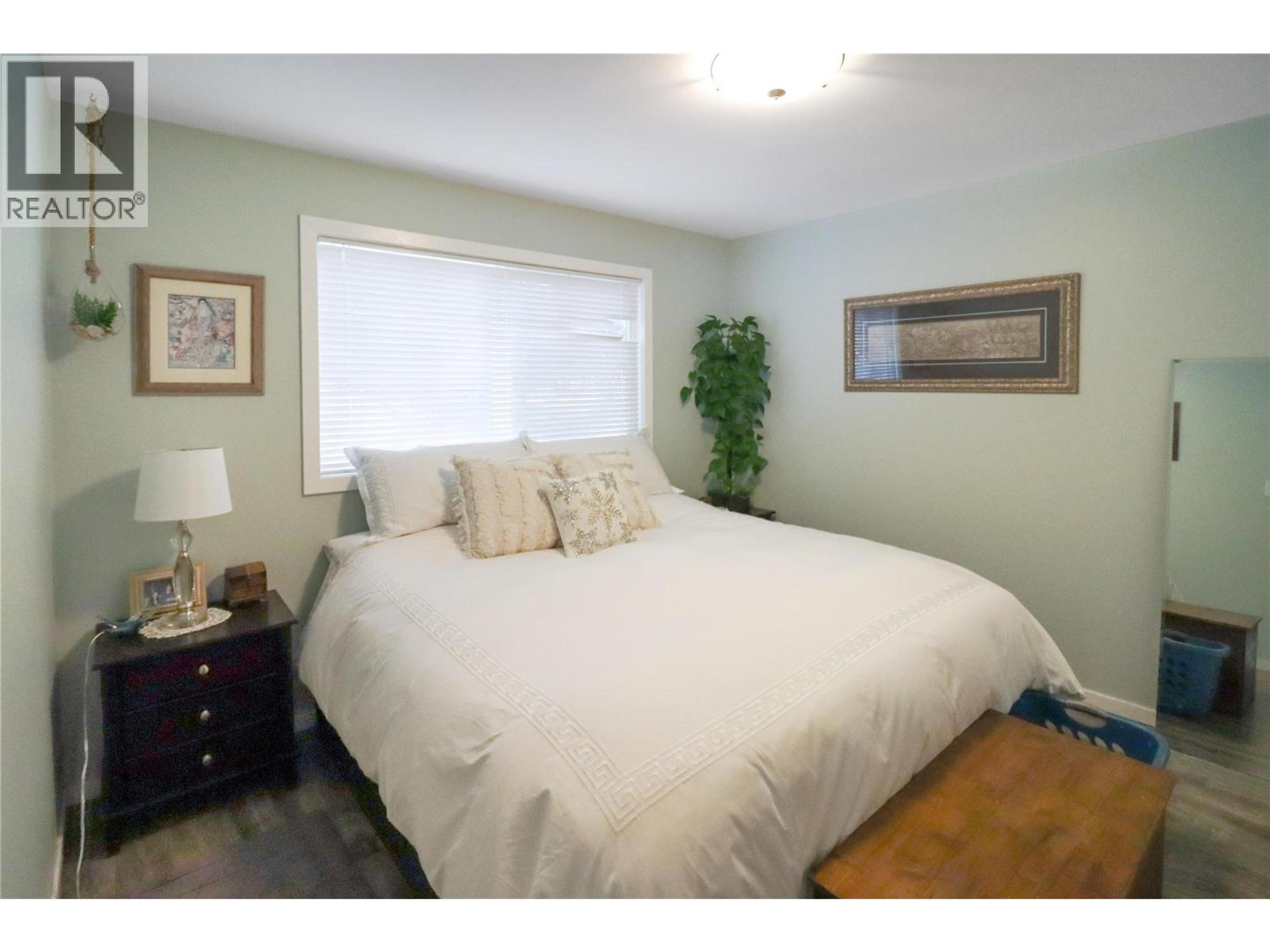 359 WATERFRONT AVENUE - Image 10