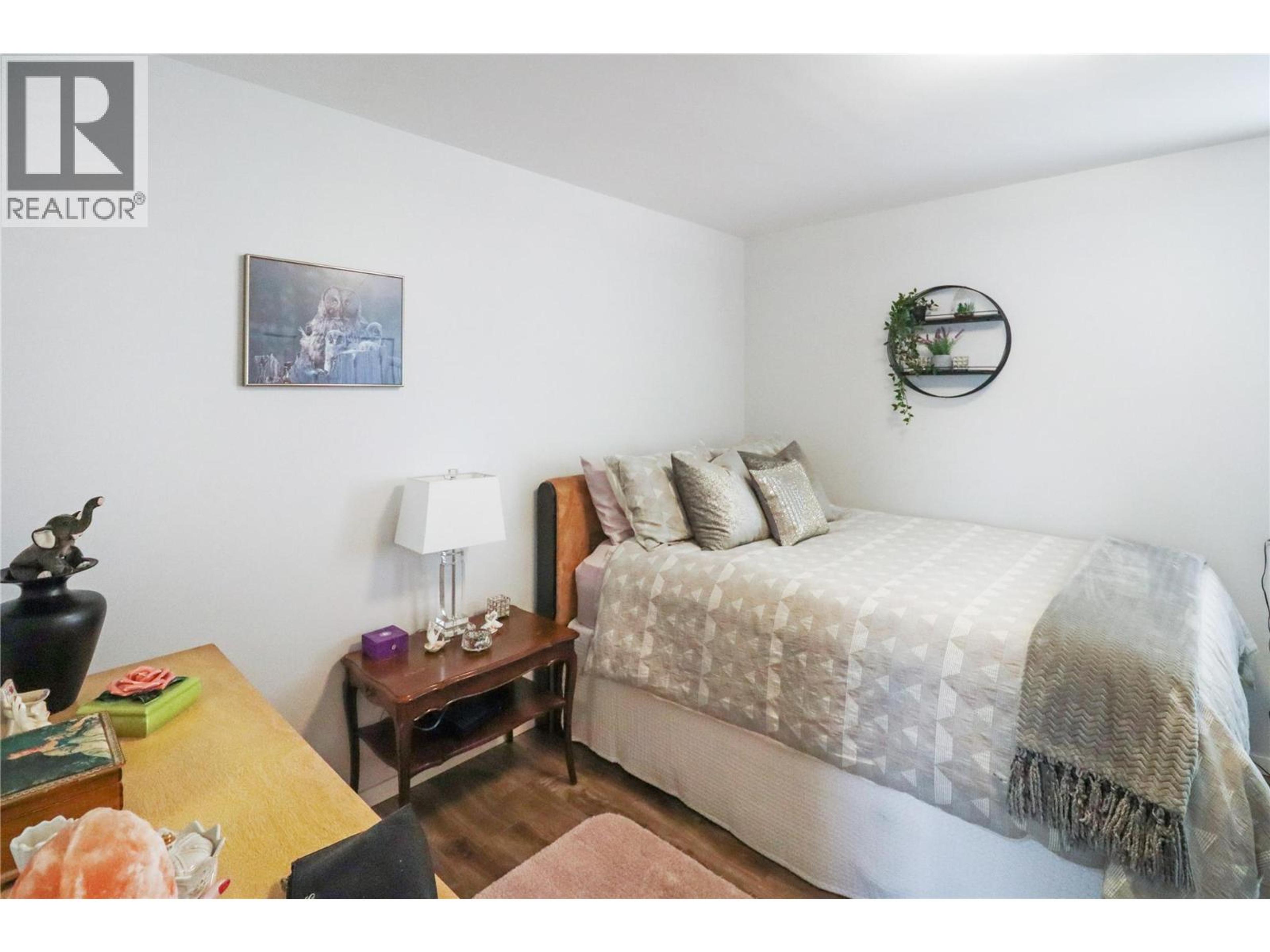 359 WATERFRONT AVENUE - Image 12