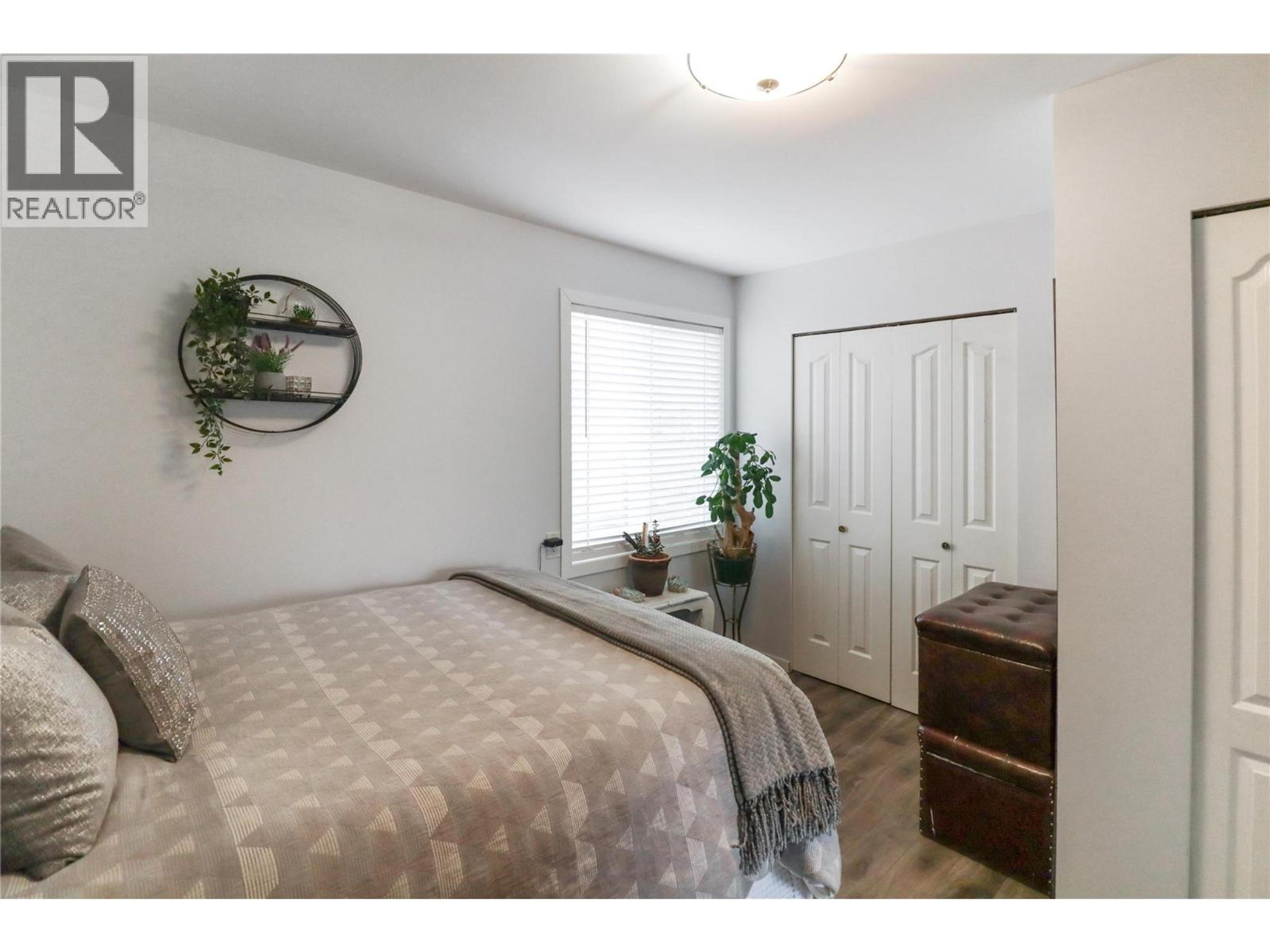 359 WATERFRONT AVENUE - Image 13