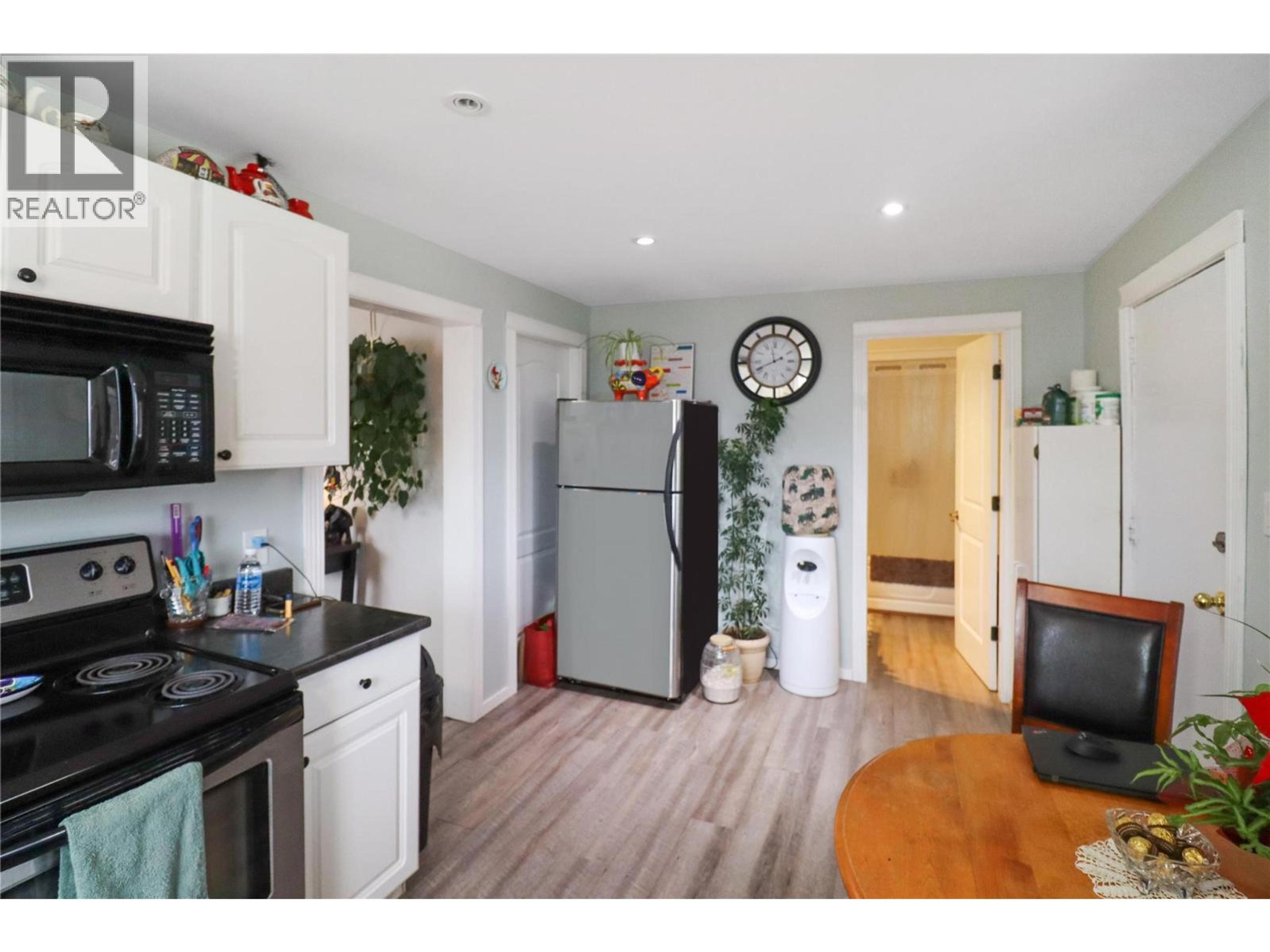 359 WATERFRONT AVENUE - Image 18