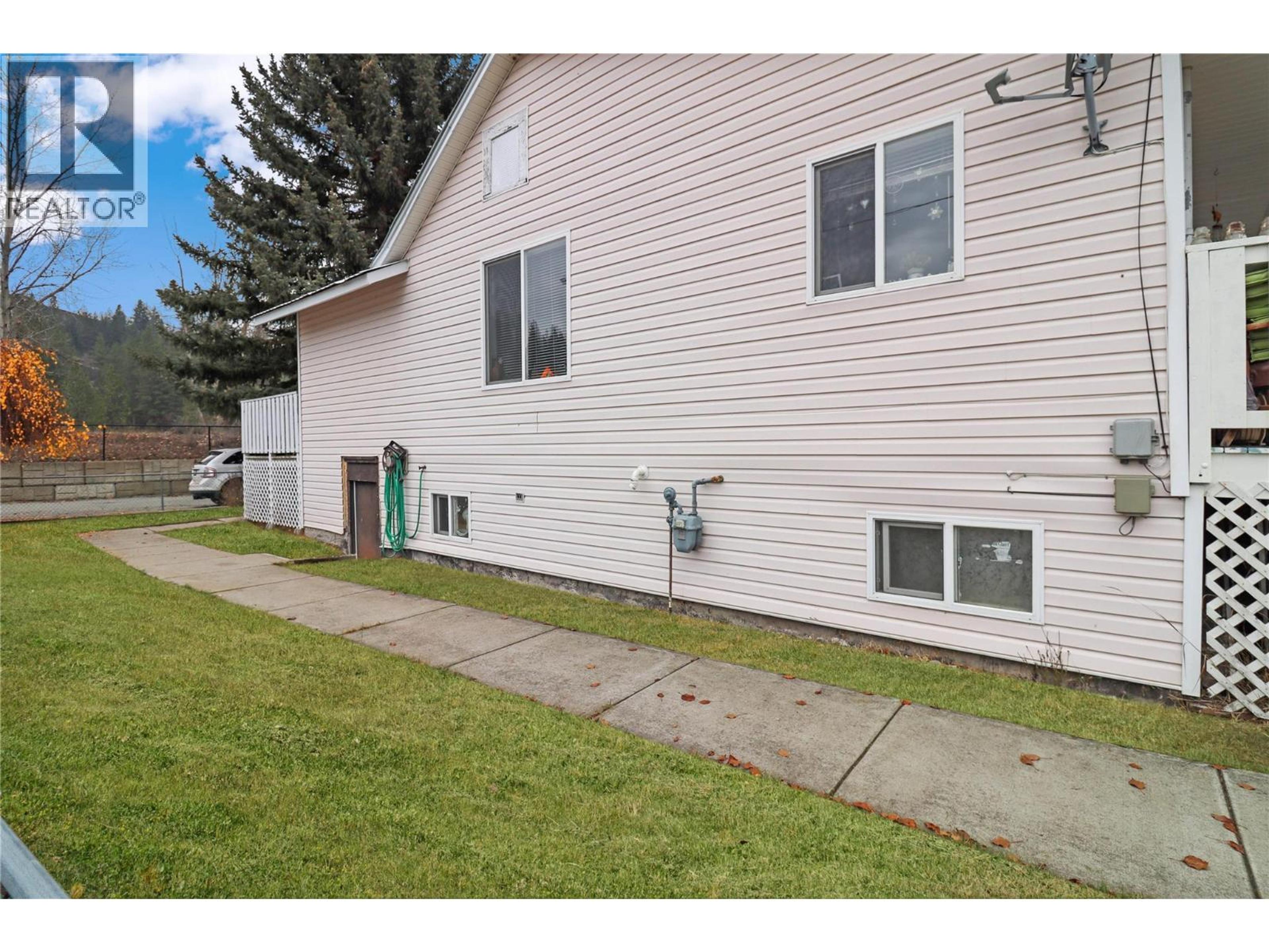 359 WATERFRONT AVENUE - Image 3