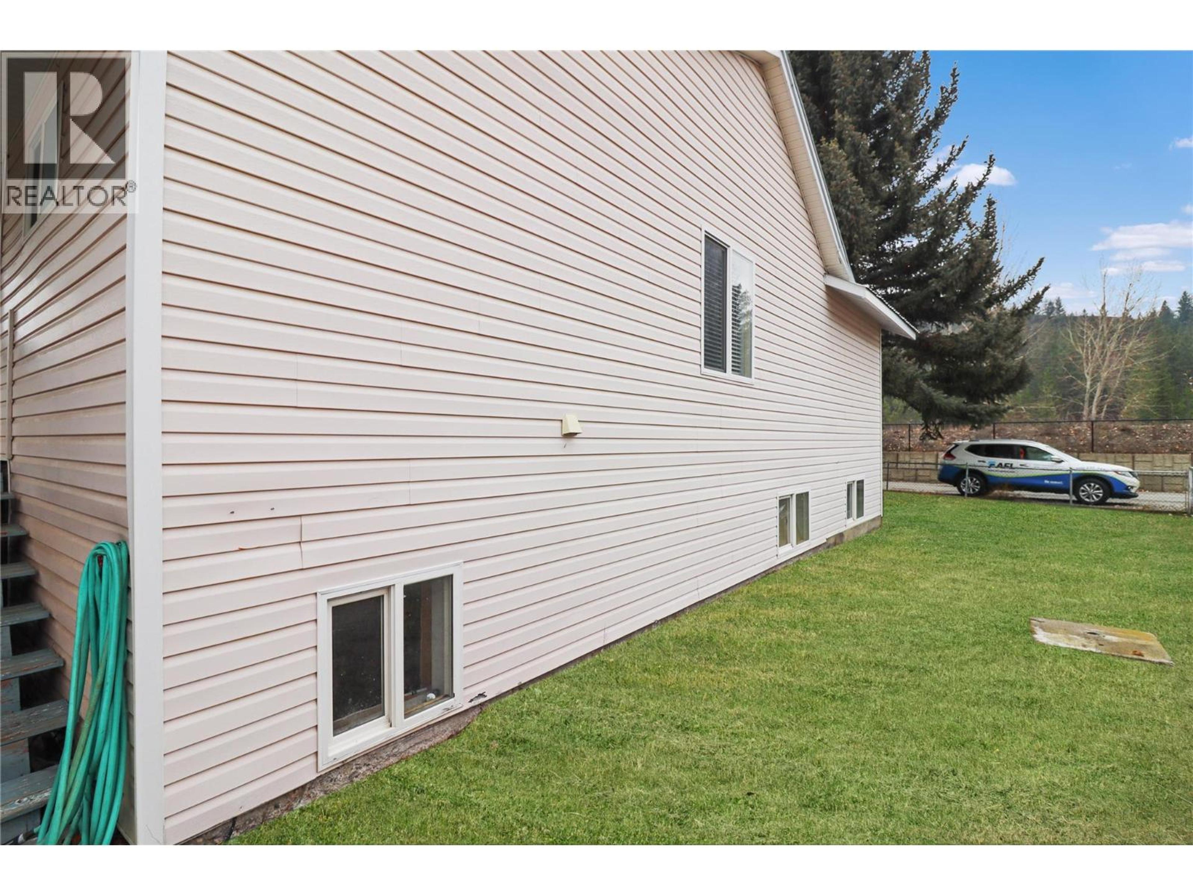 359 WATERFRONT AVENUE - Image 5