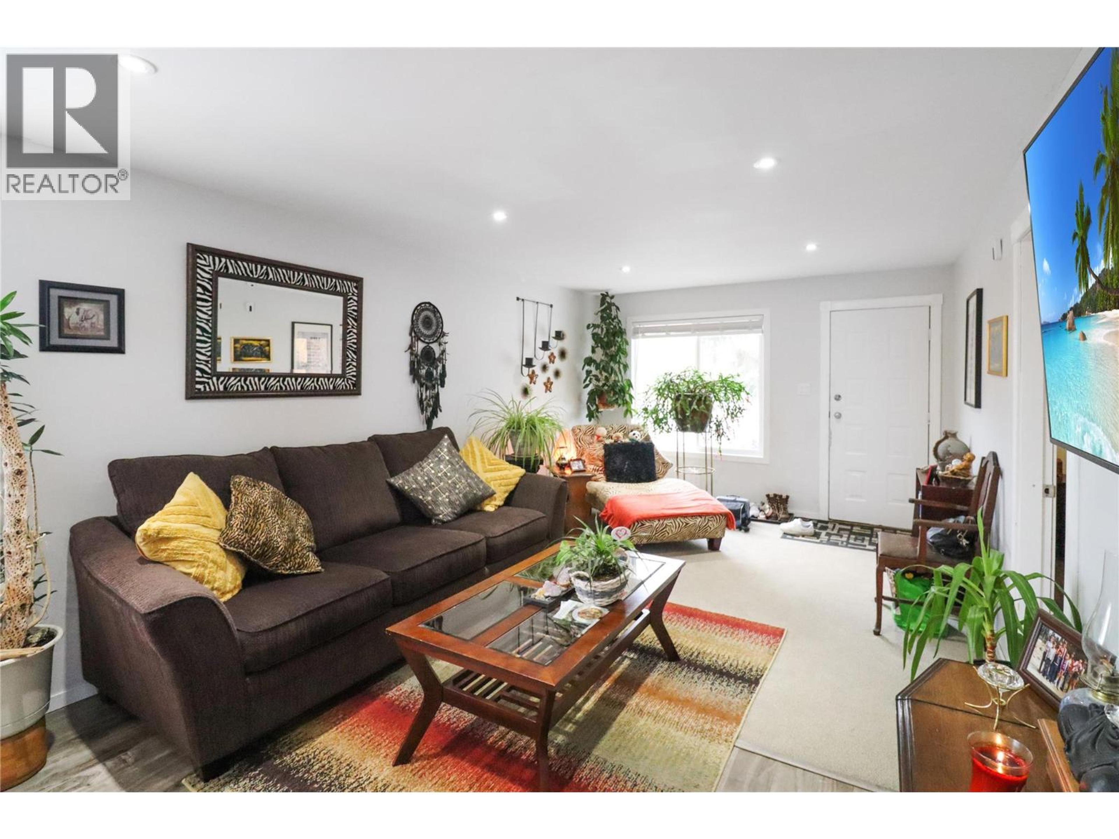 359 WATERFRONT AVENUE - Image 7