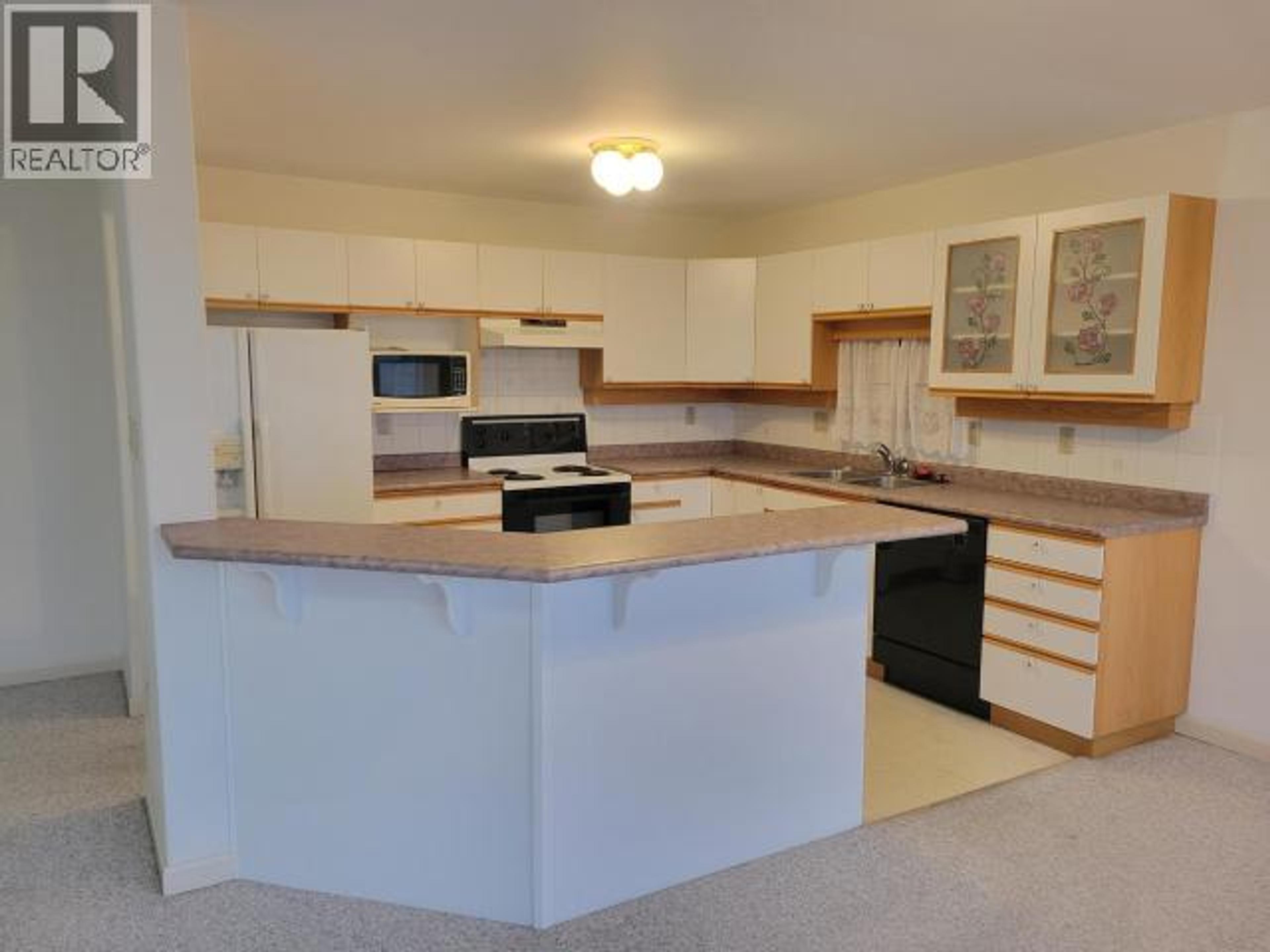 #302 6900 BURNABY STREET - 10