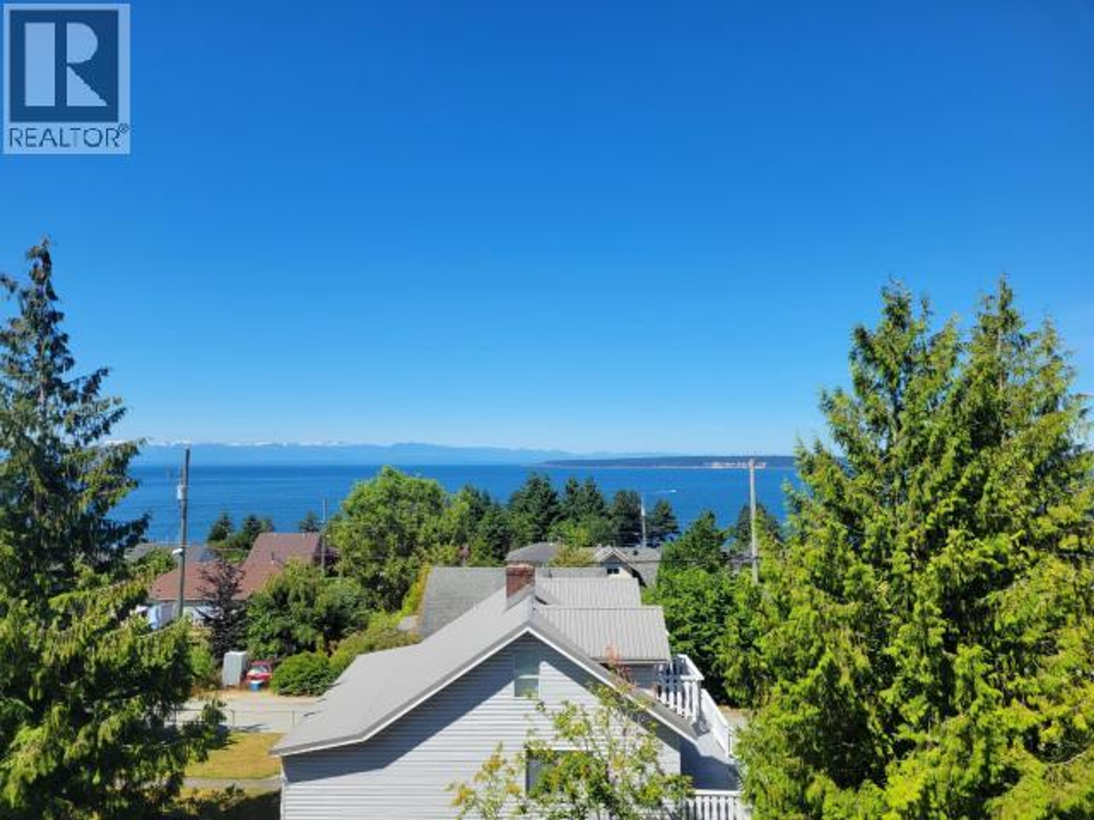 #302 6900 BURNABY STREET - Image 2