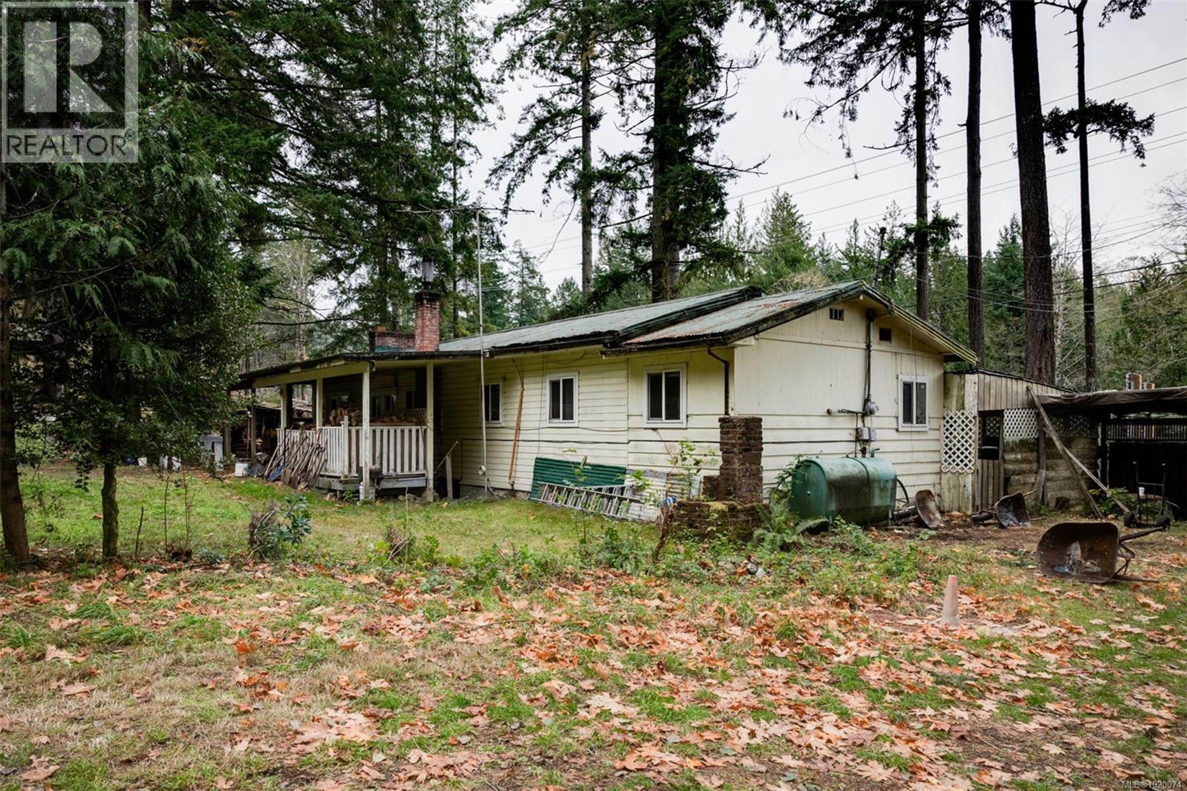 4976 SOOKE RD - 27