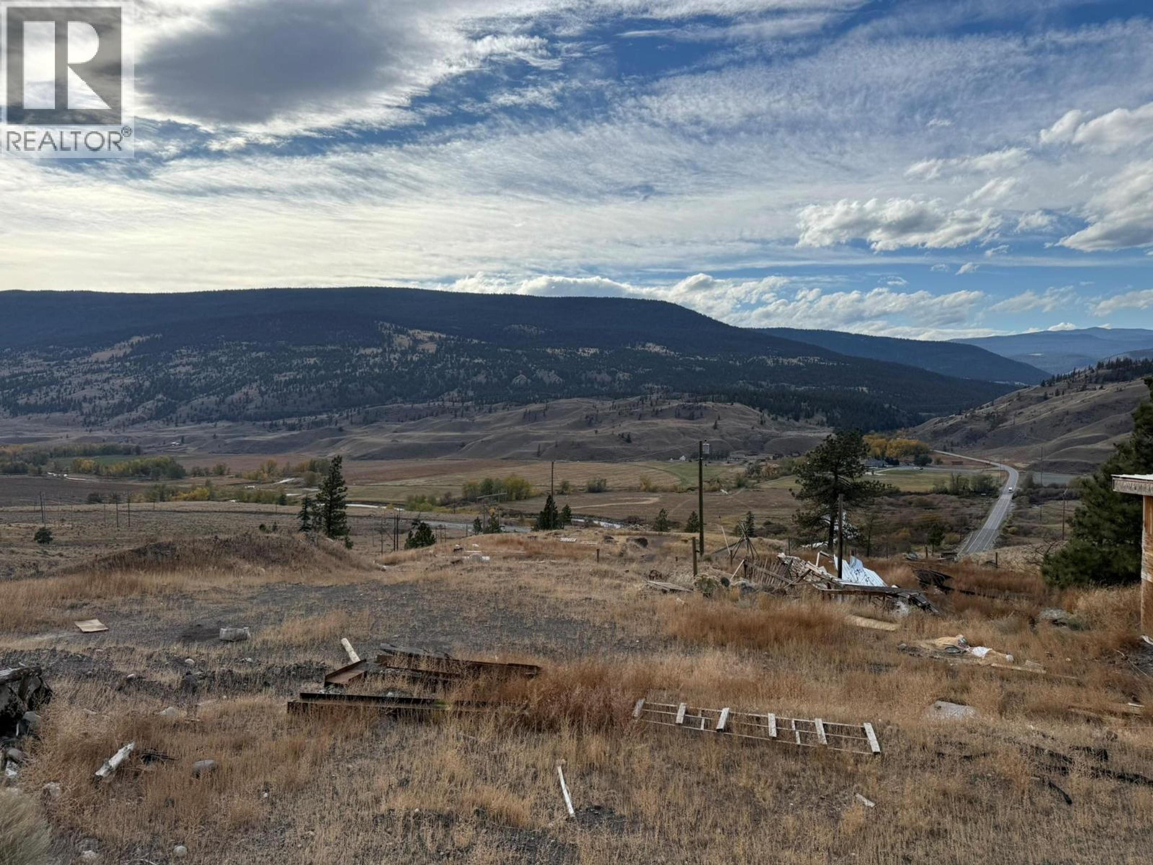 3580 CARIBOO  97 HIGHWAY - 23