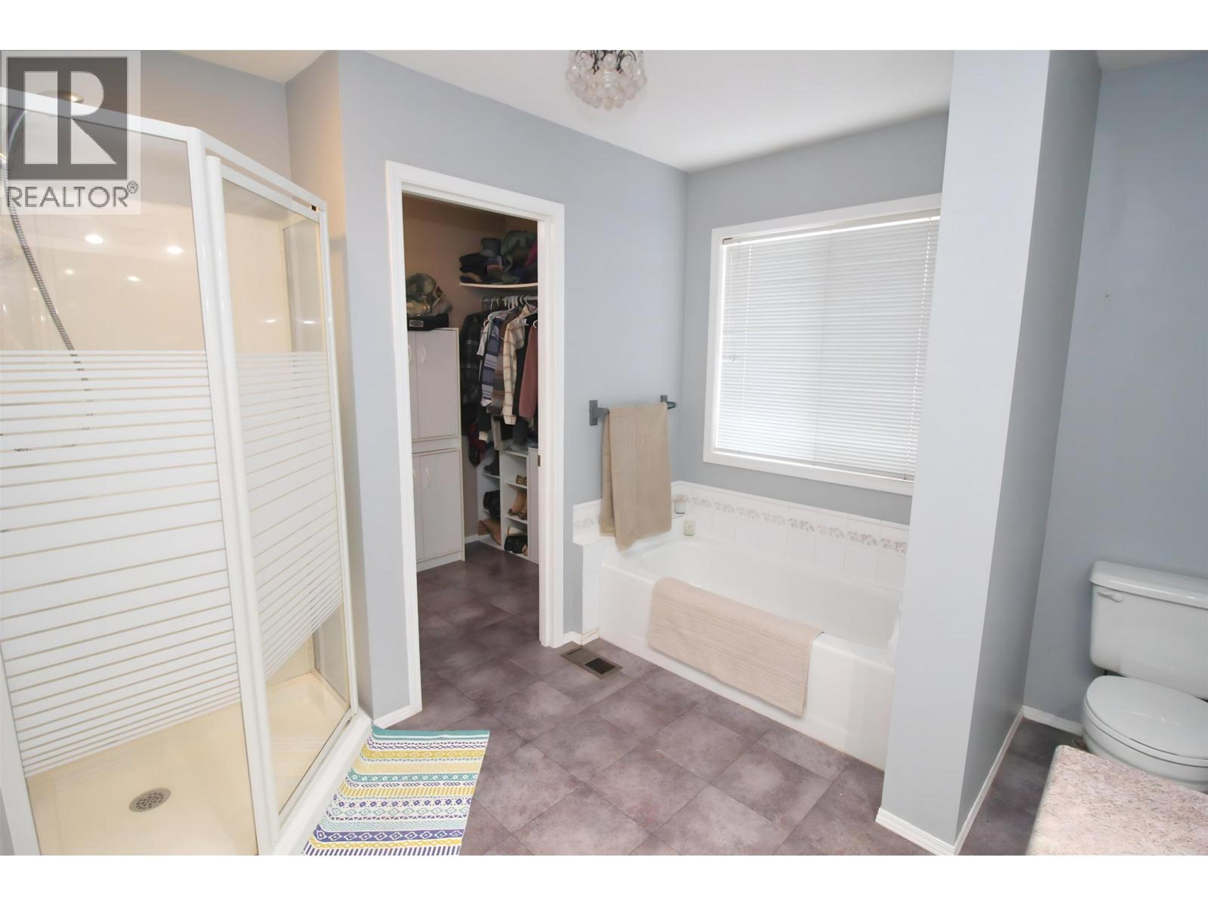 3261 5TH STREET - 27