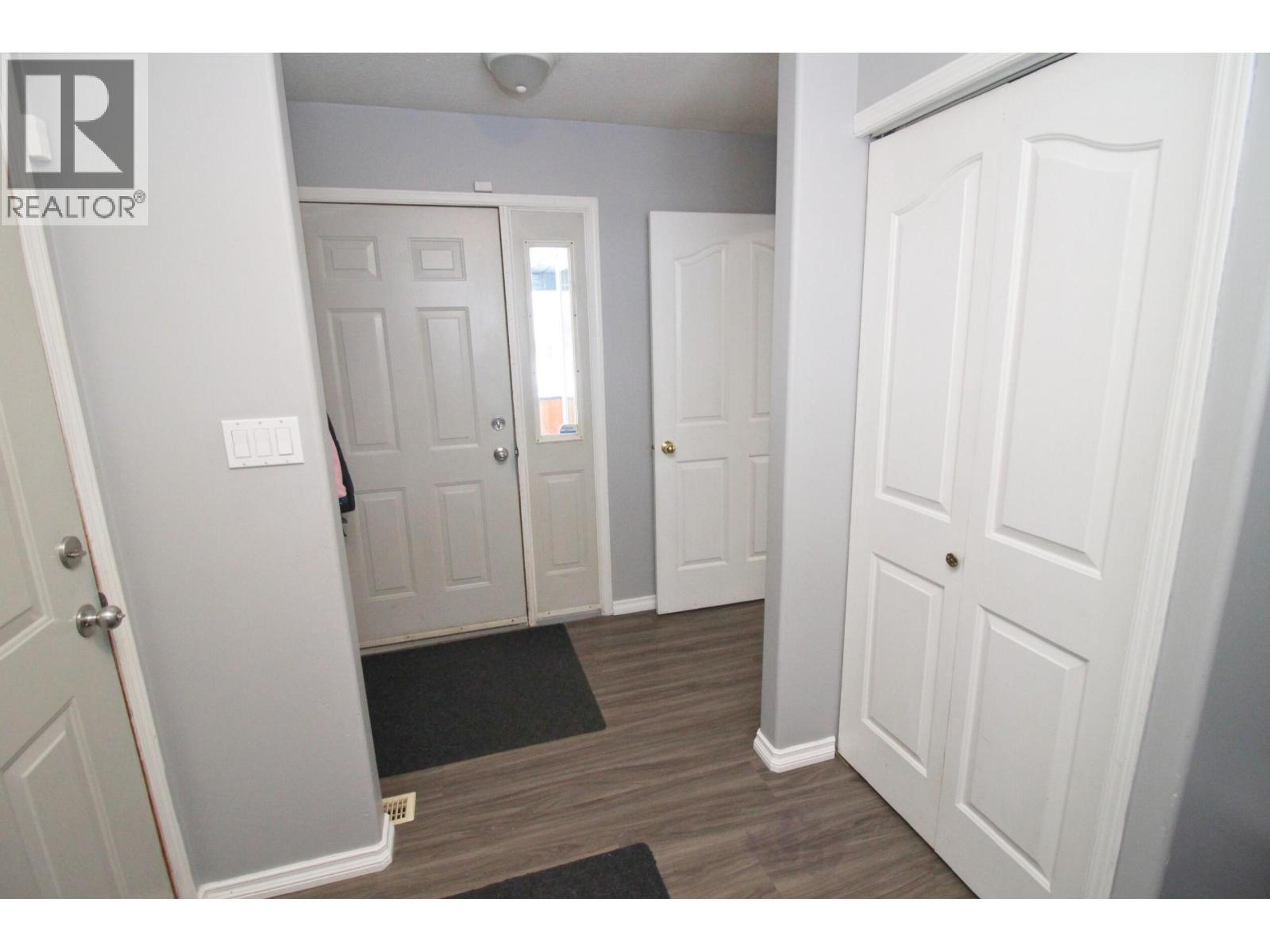 3261 5TH STREET - 18