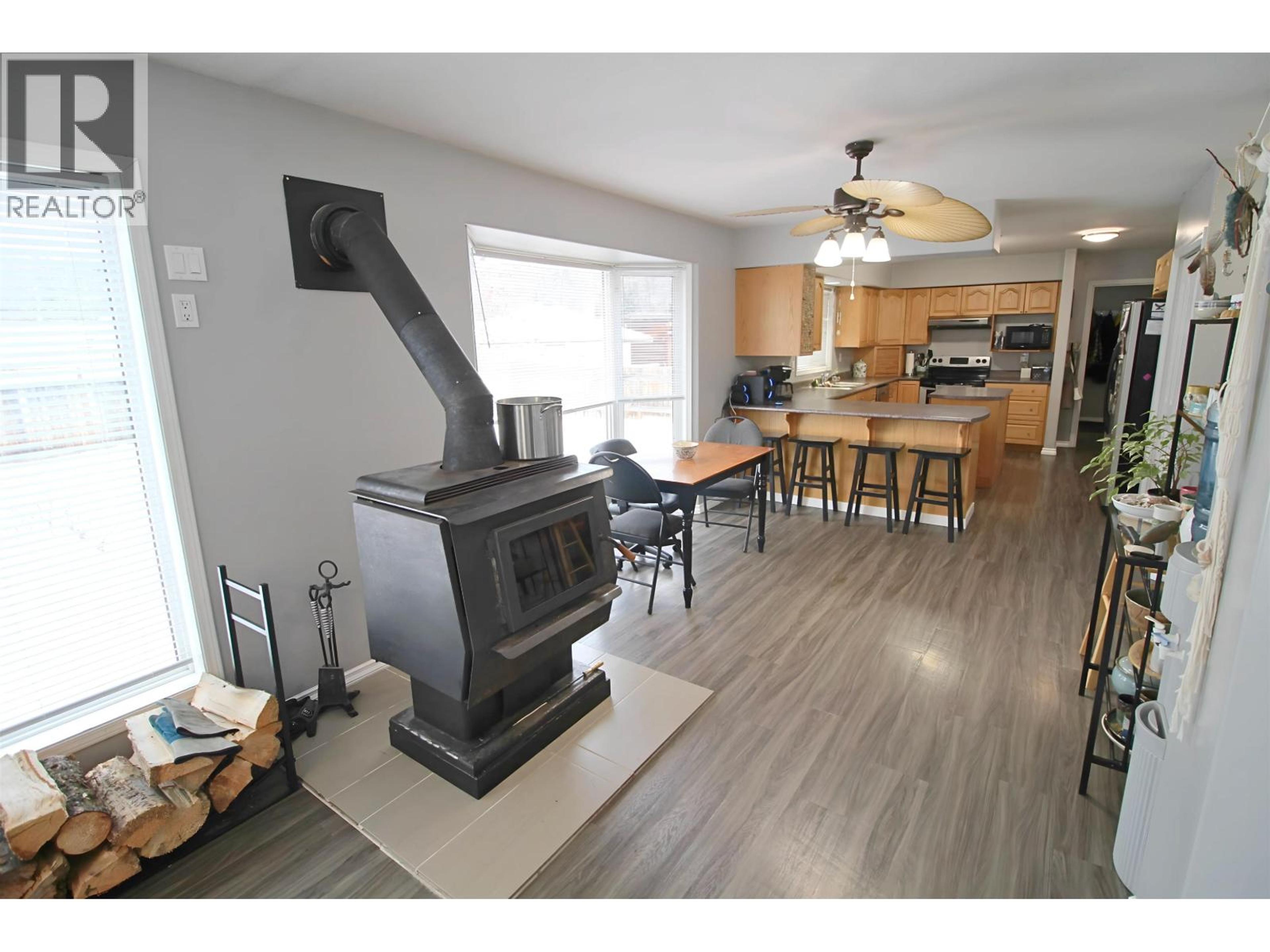 3261 5TH STREET - 10