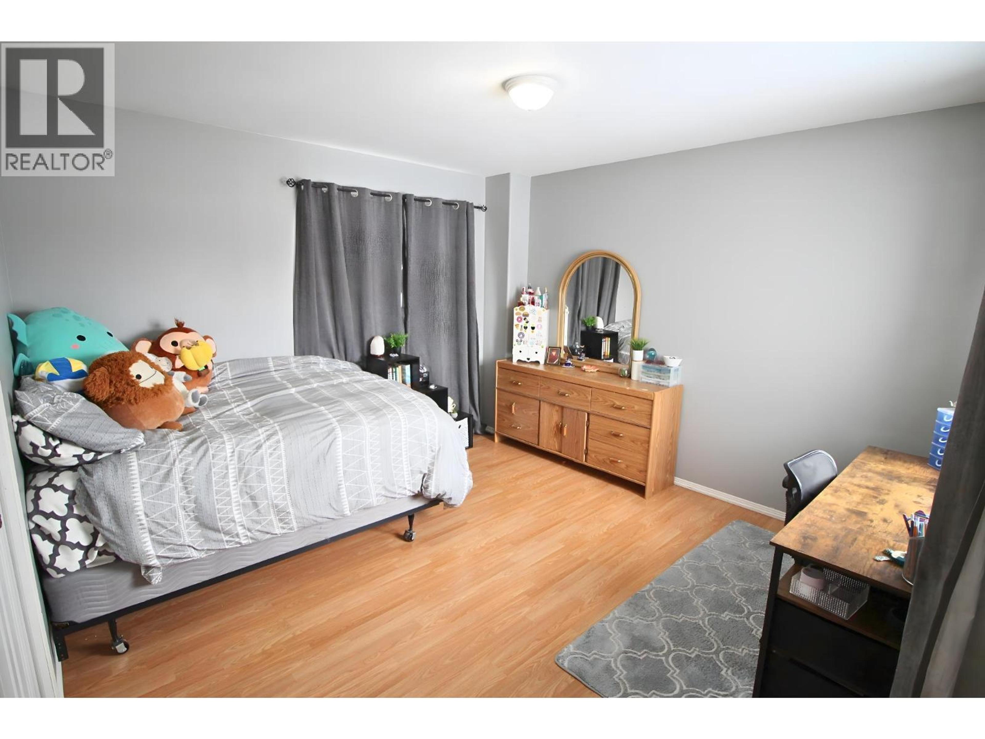 3261 5TH STREET - 30