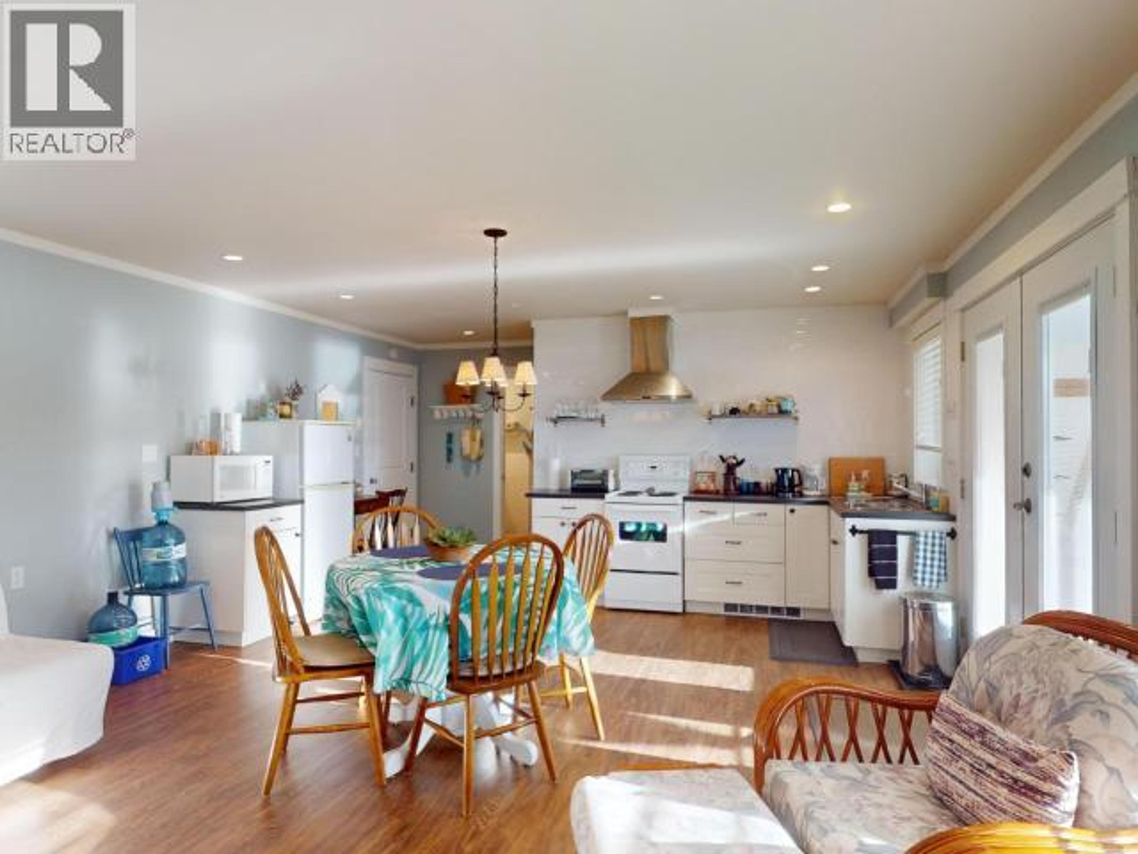 4810 SANDERSON ROAD - 44