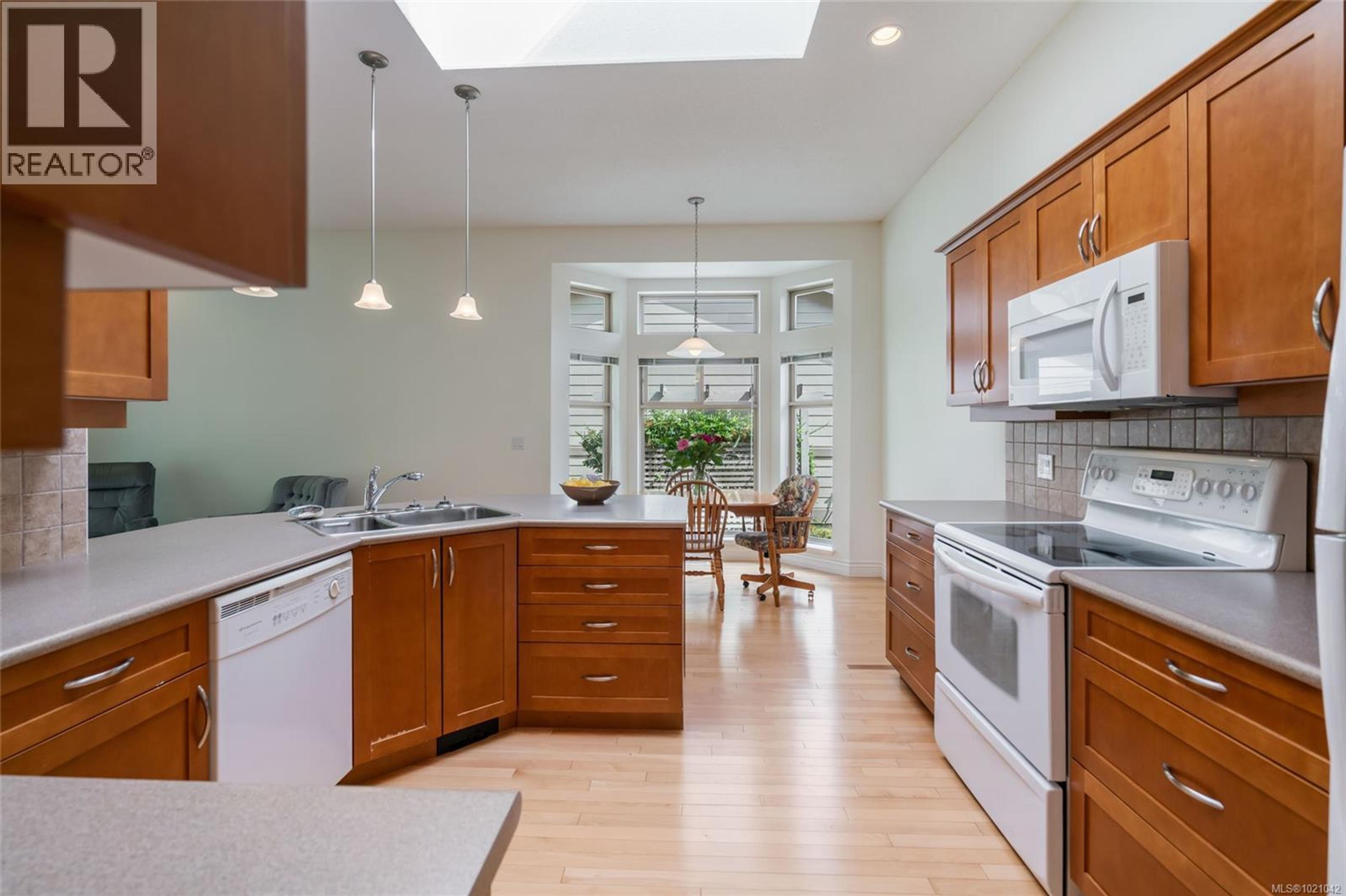 1267 ROBERTON BLVD - 10