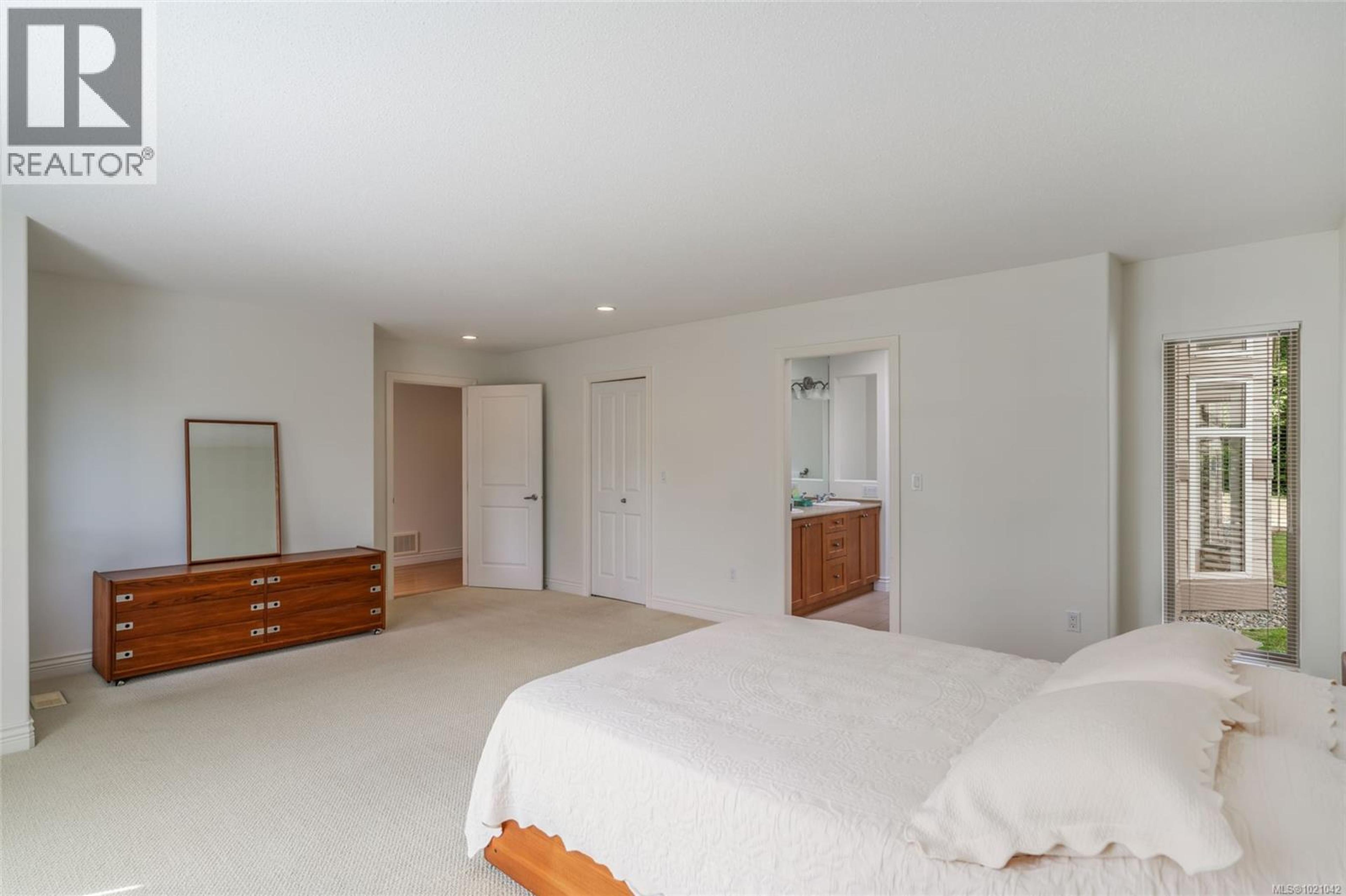 1267 ROBERTON BLVD - 12