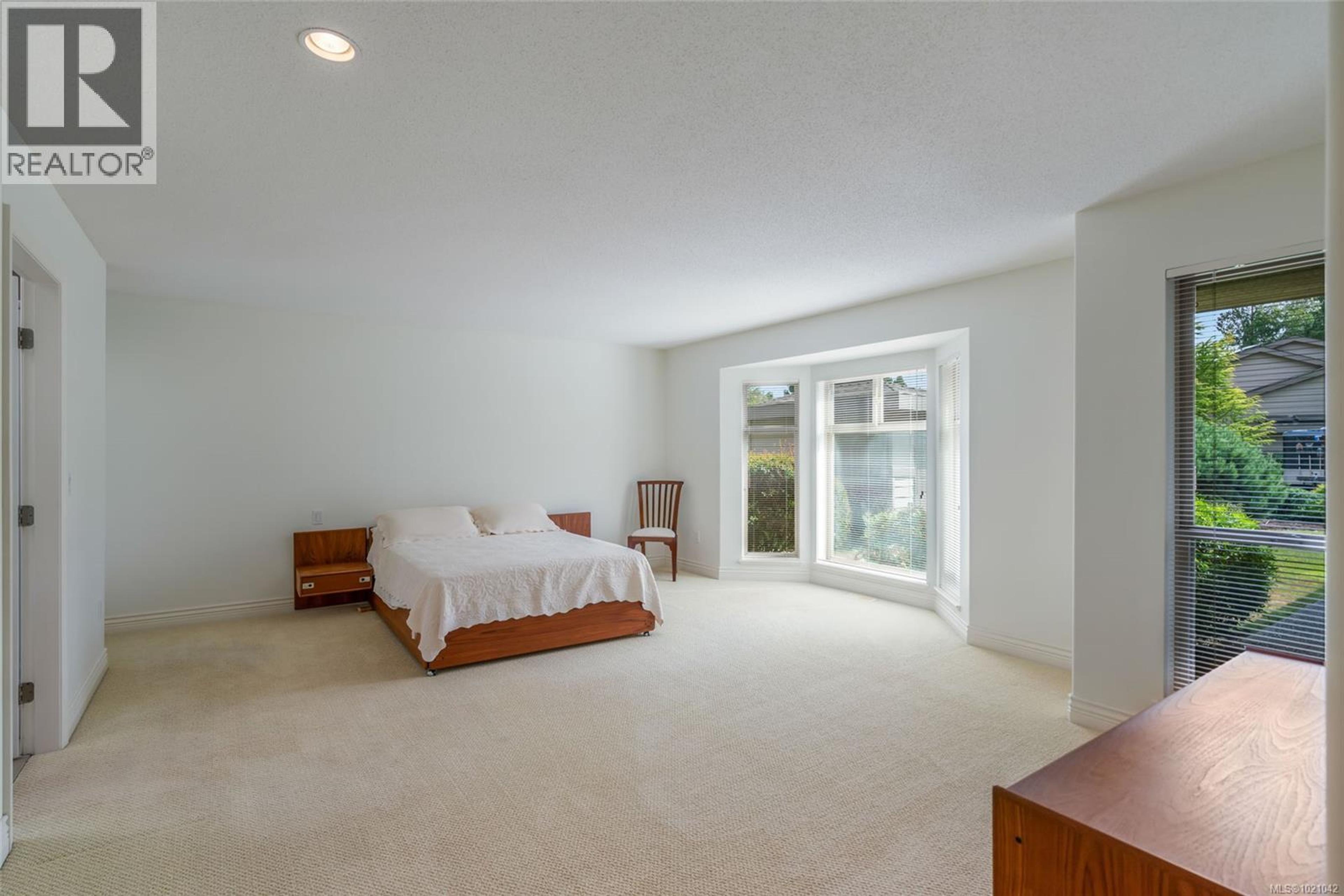 1267 ROBERTON BLVD - 13