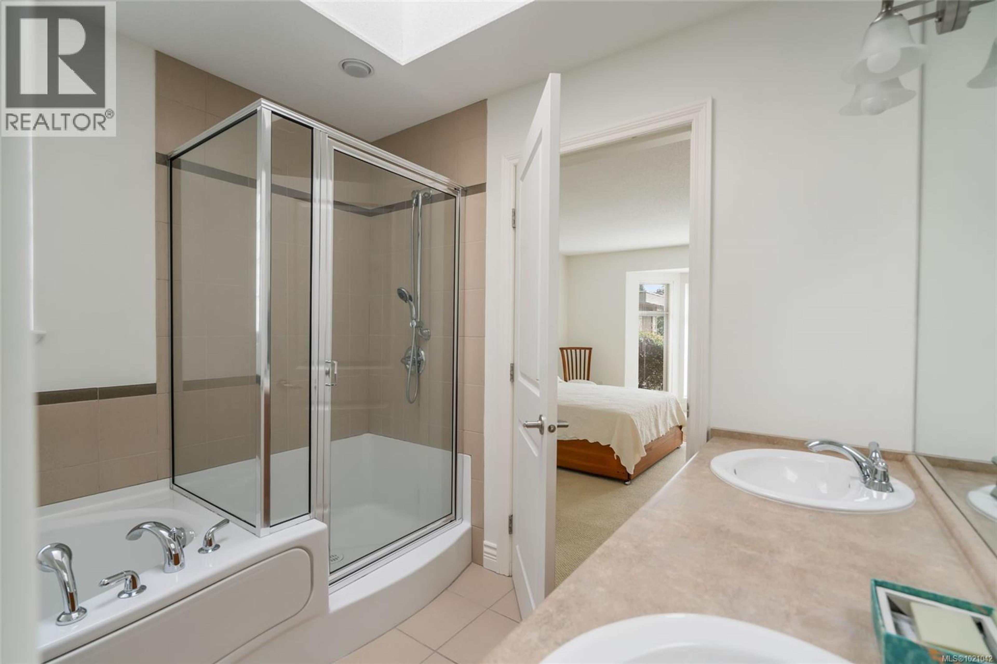 1267 ROBERTON BLVD - 15