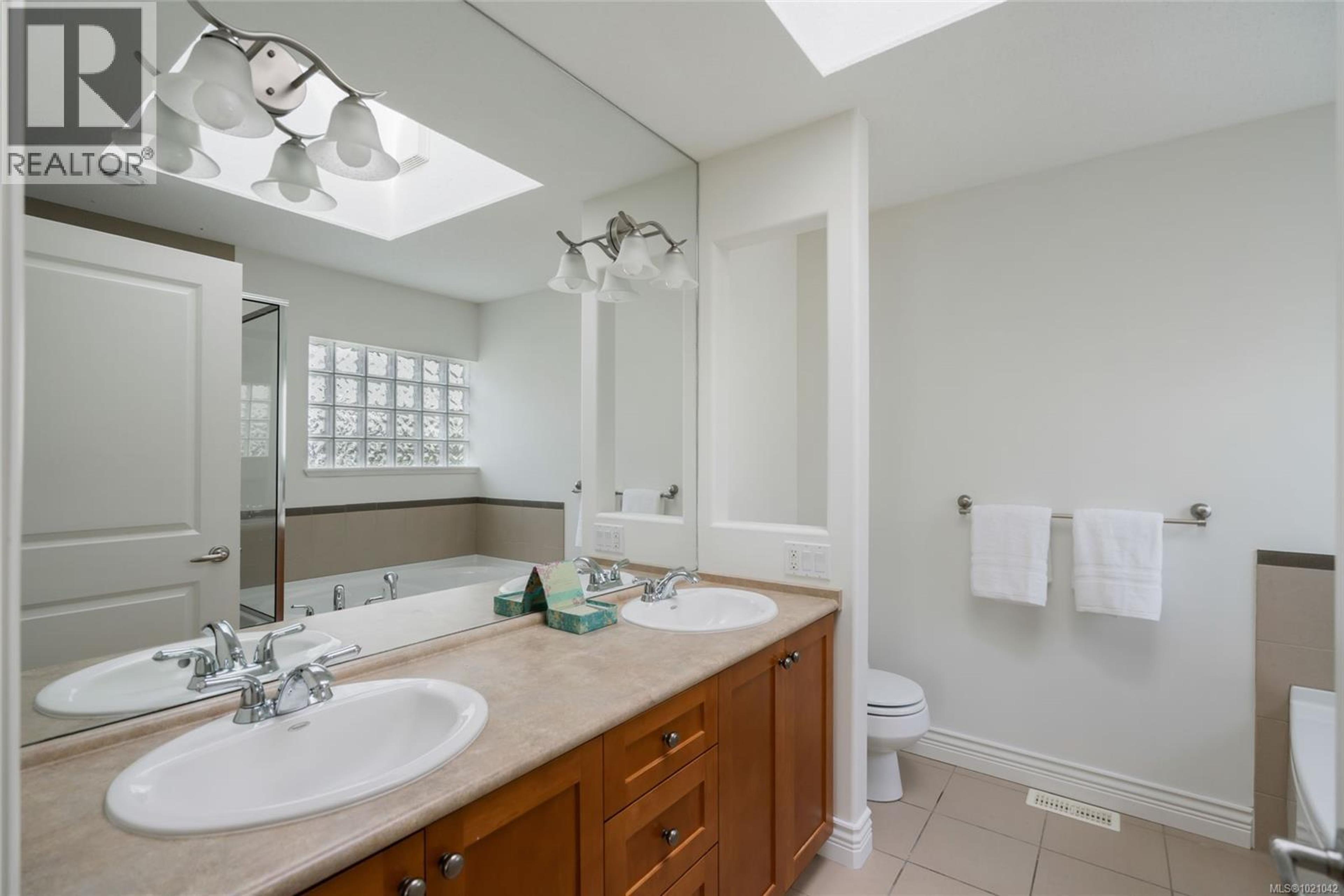 1267 ROBERTON BLVD - 16