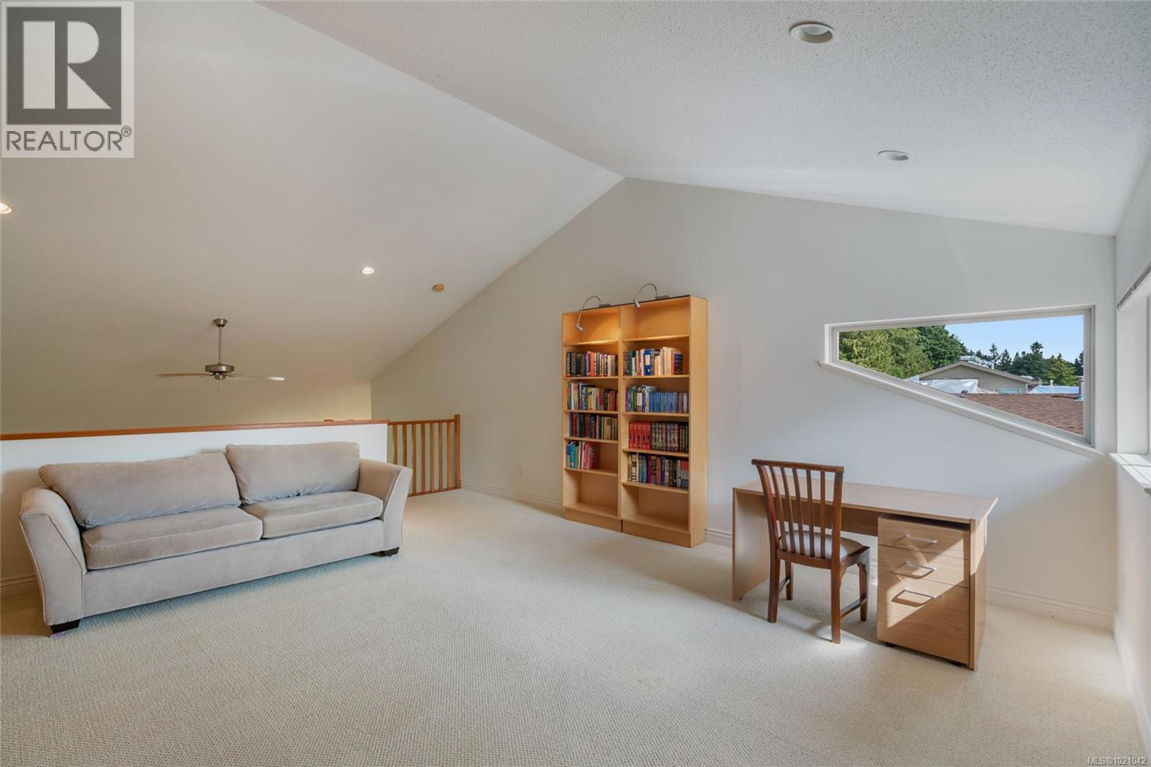 1267 ROBERTON BLVD - 21