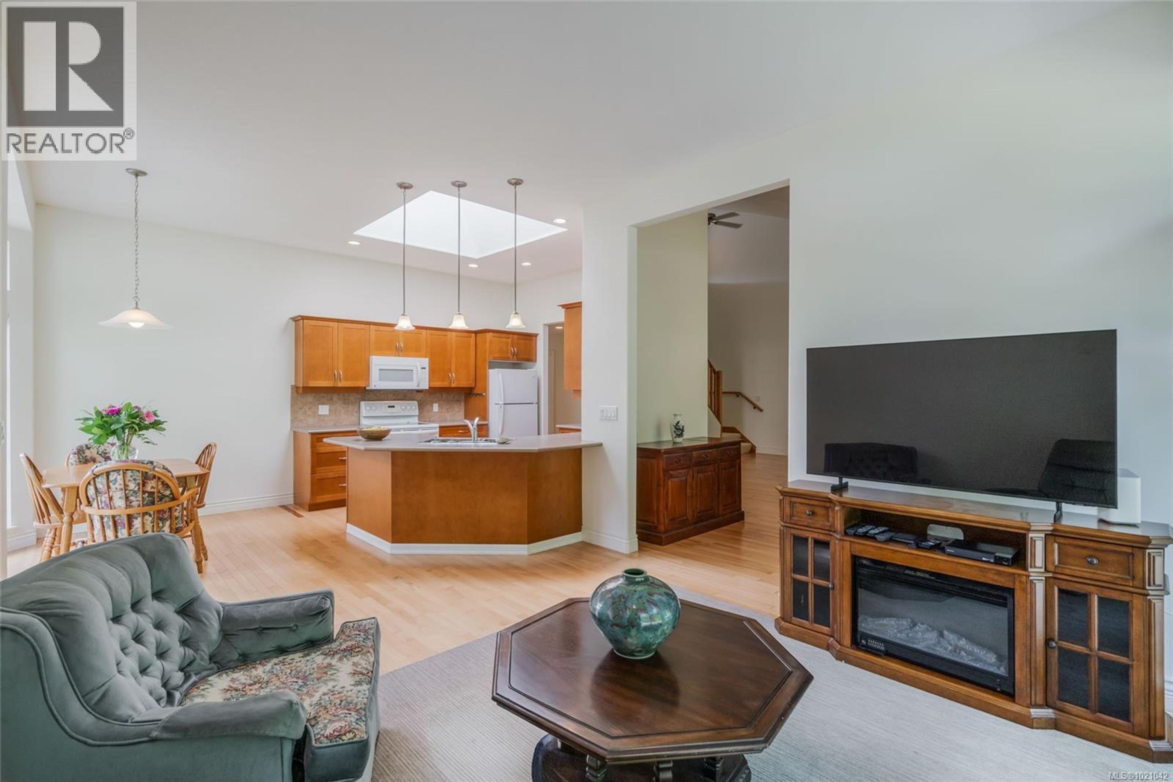 1267 ROBERTON BLVD - 31