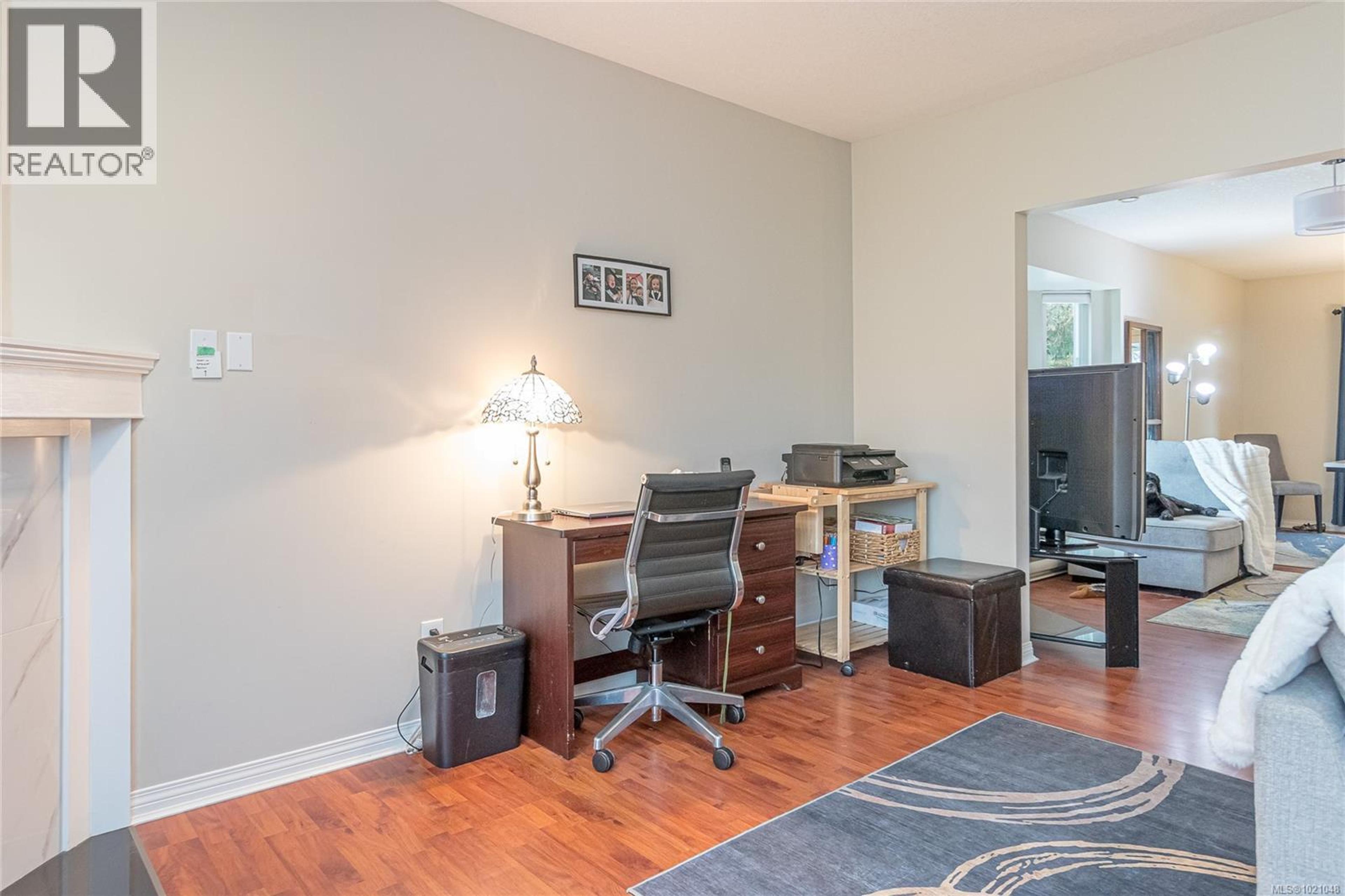 #128 635 BLENKIN AVE - 21