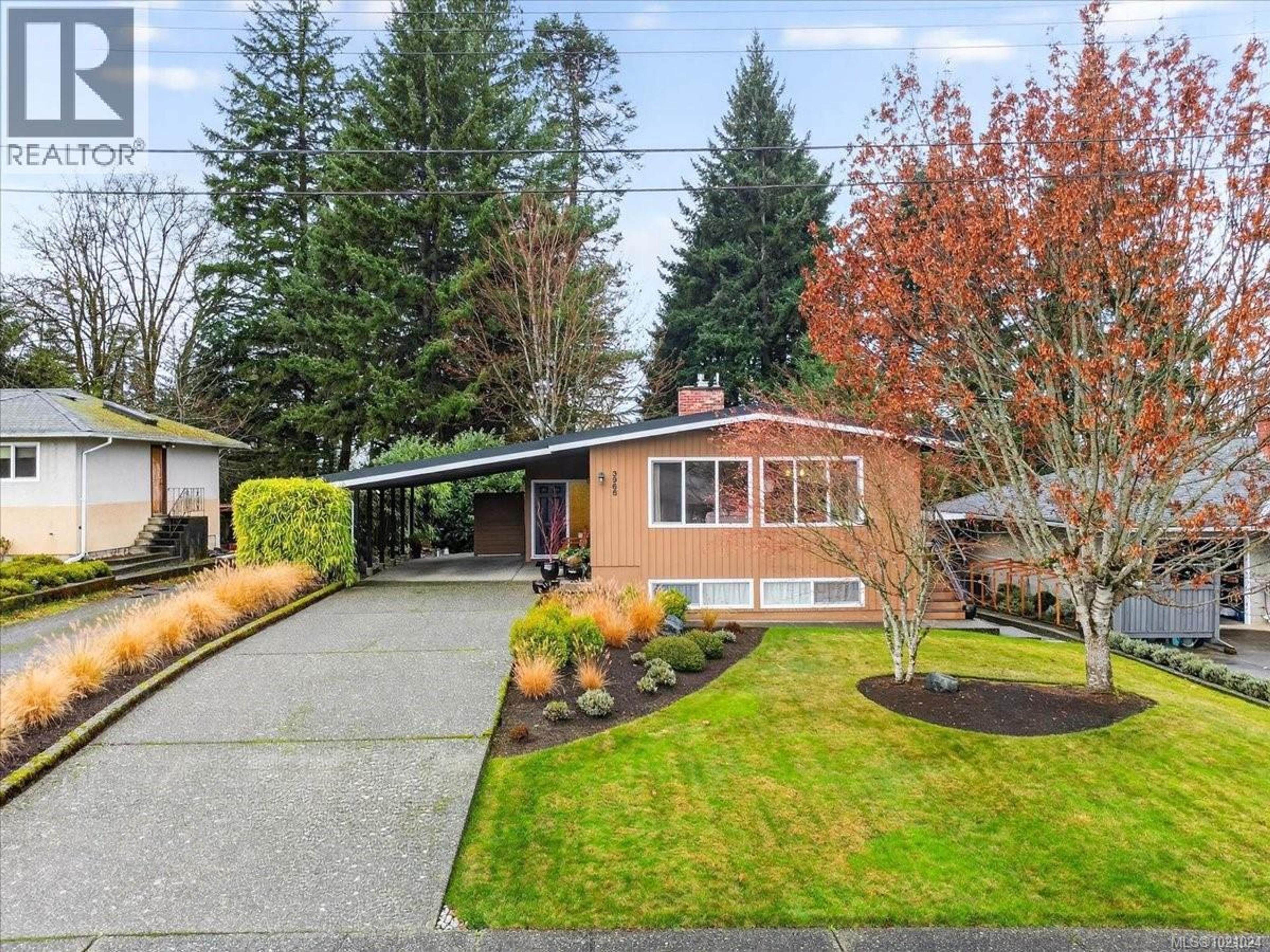 3968 3RD AVE - Main Image