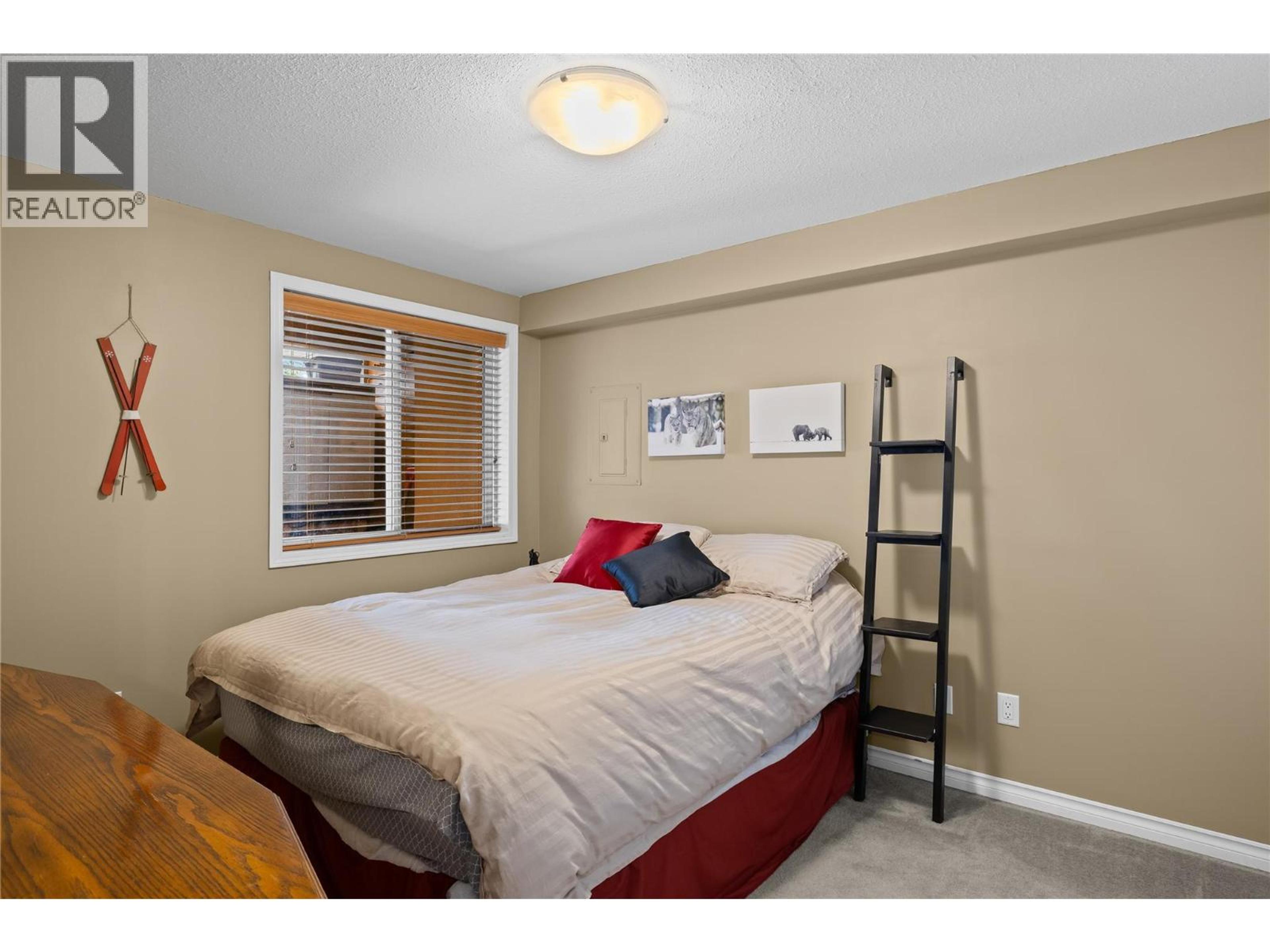 #D 5965 SNOW PINES CRESCENT - 12