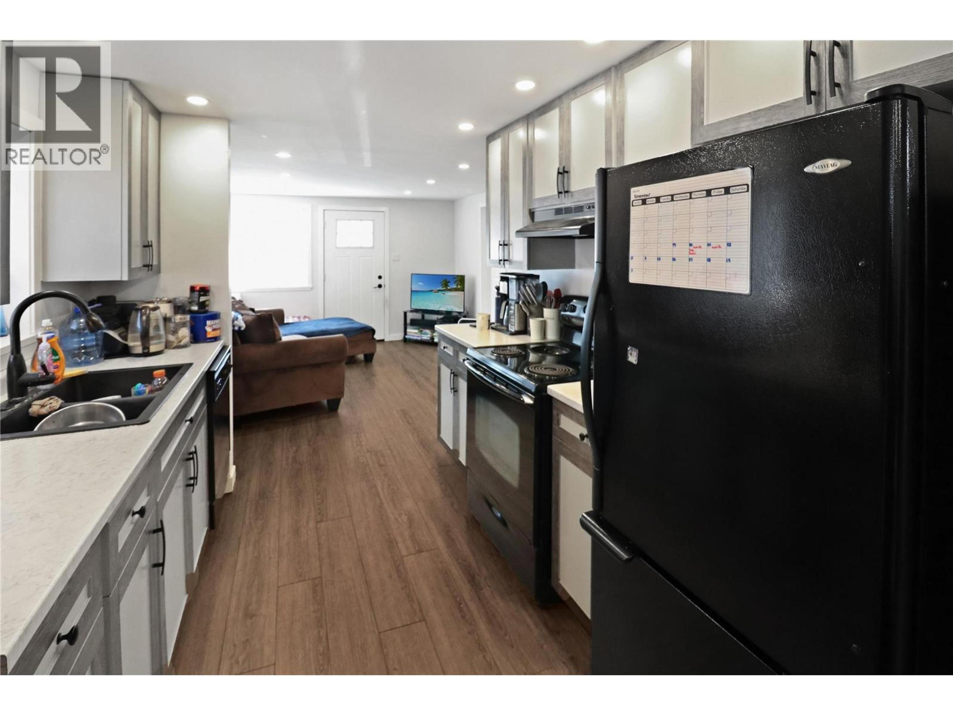 207 ANGELA AVENUE - 14