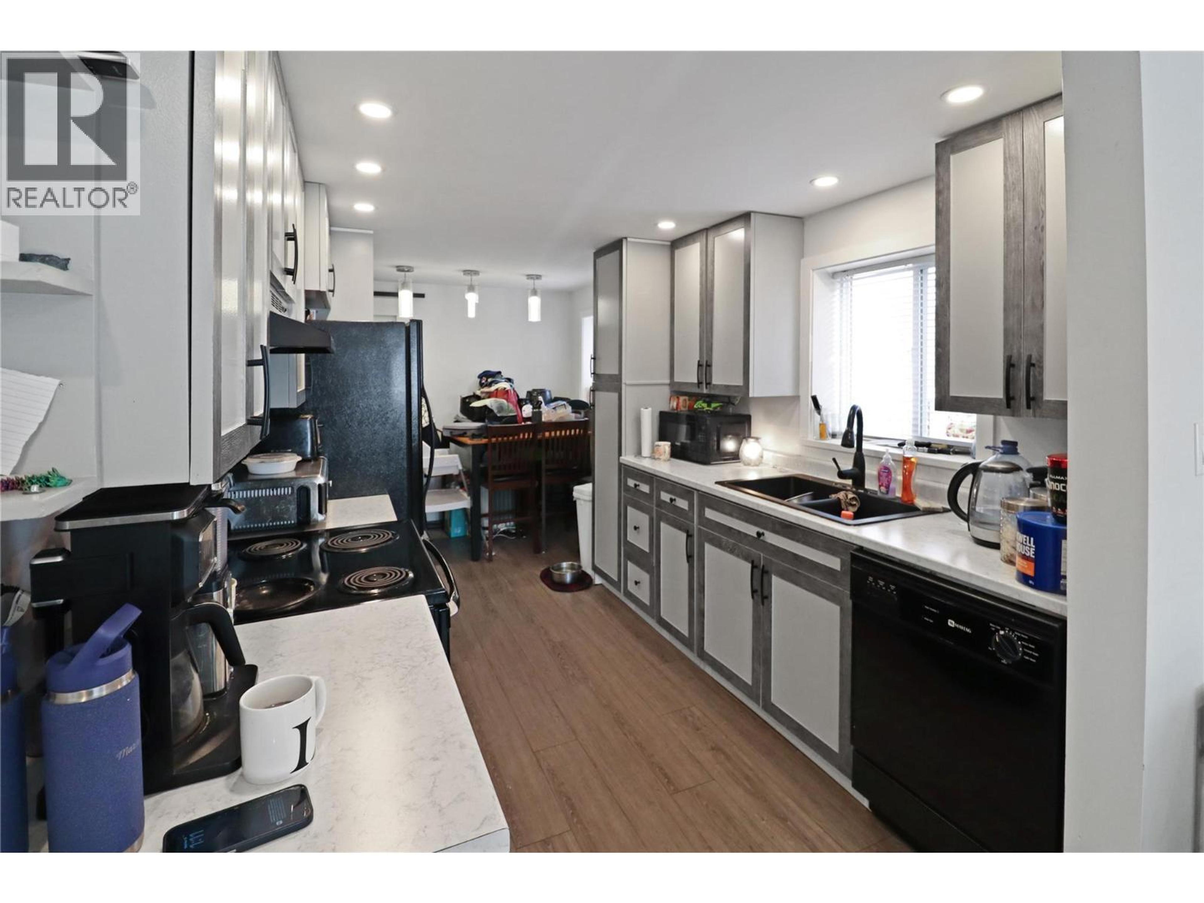 207 ANGELA AVENUE - 15