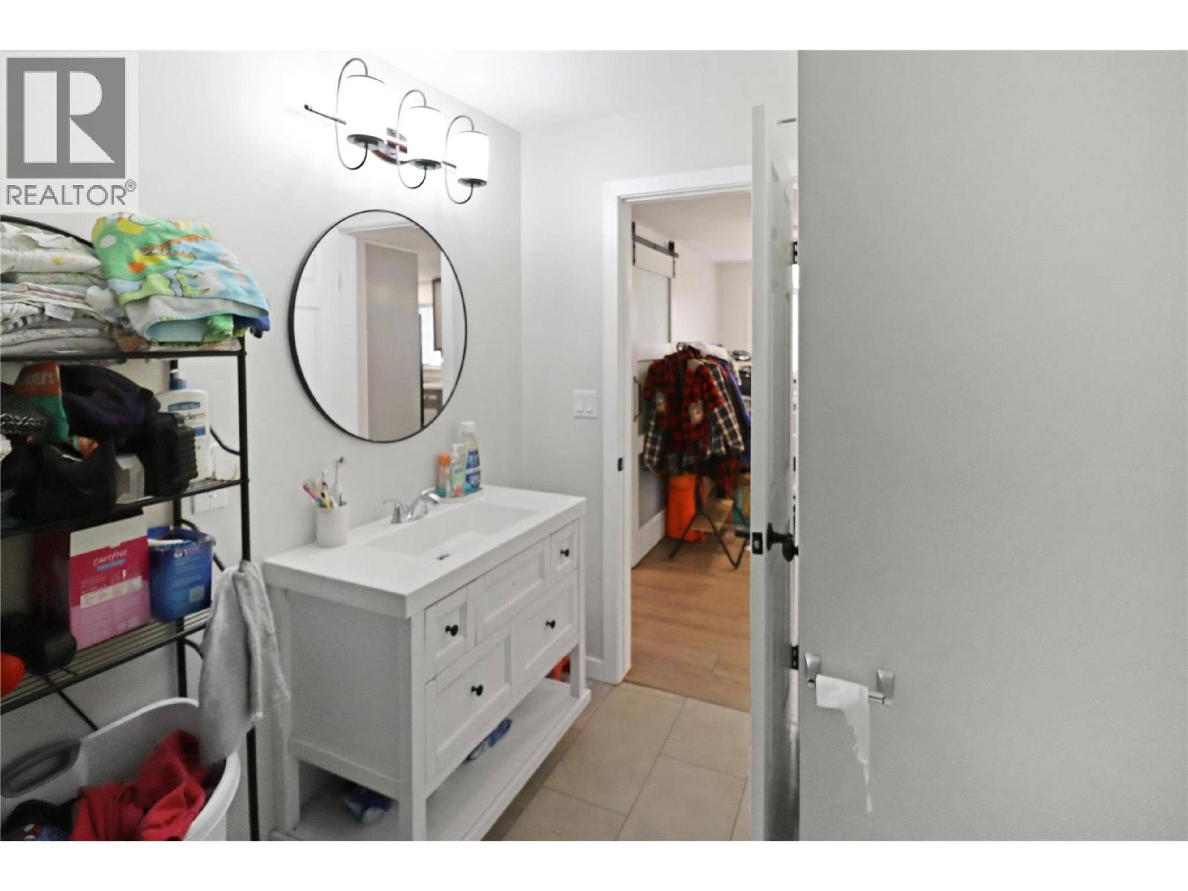 207 ANGELA AVENUE - 20