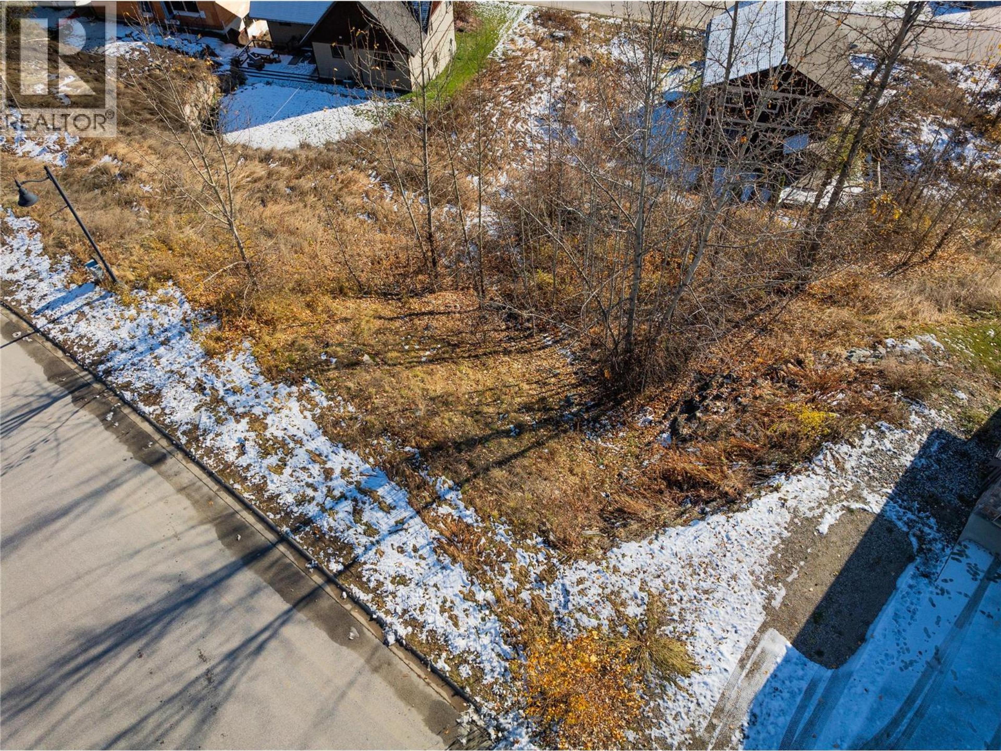 933 REDSTONE DRIVE - 9