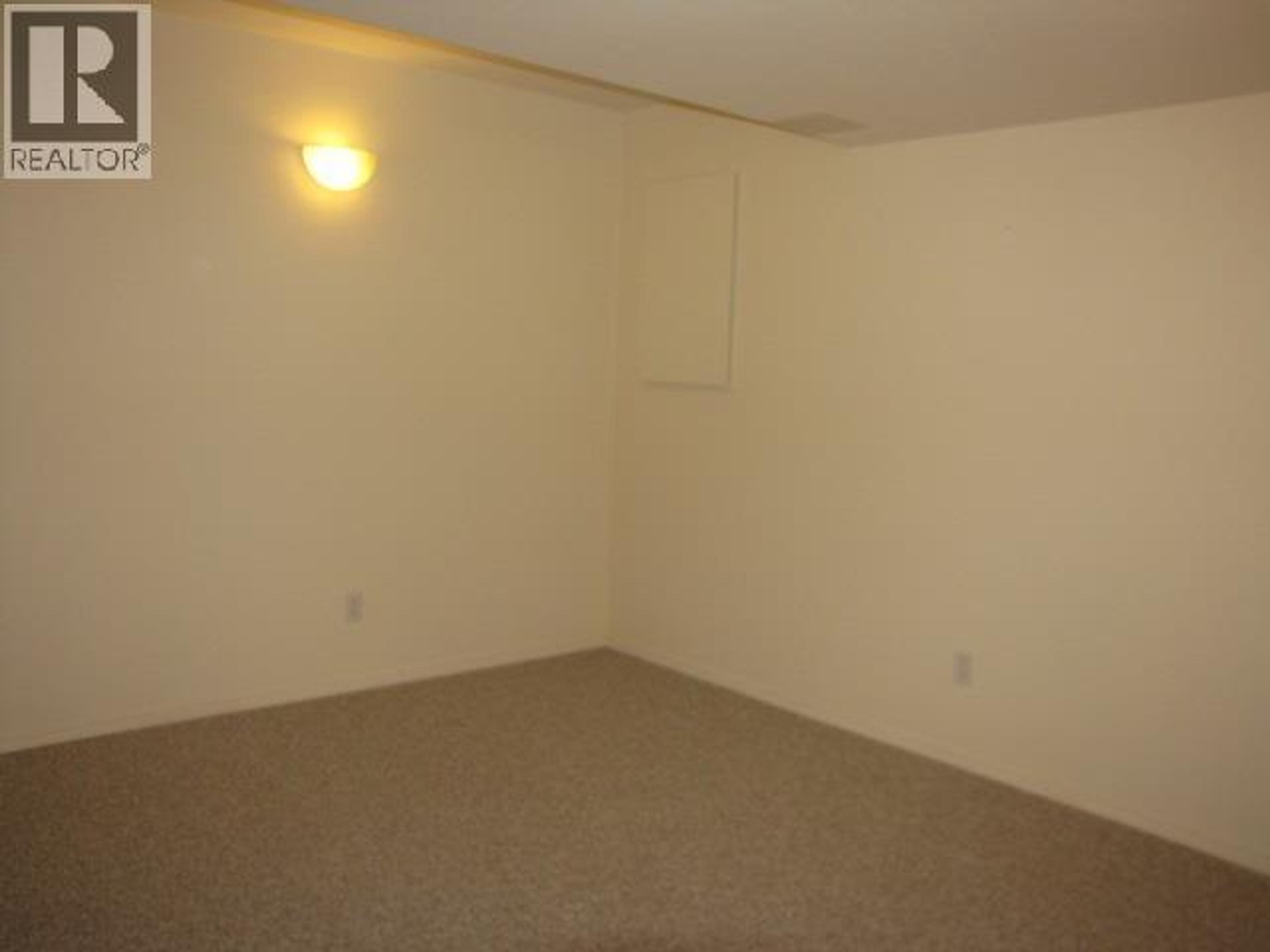 #56 500 WOTZKE DRIVE - Image 16