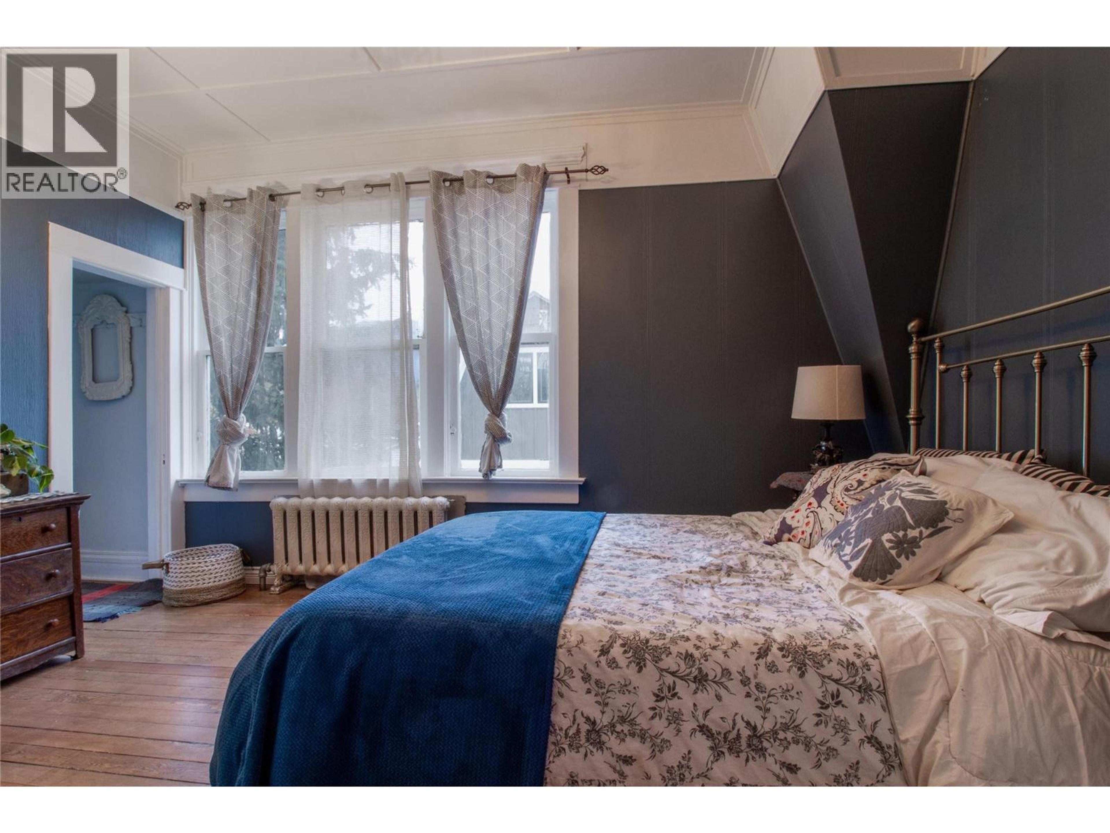 710 FIRST STREET W LOT# 4 - 19