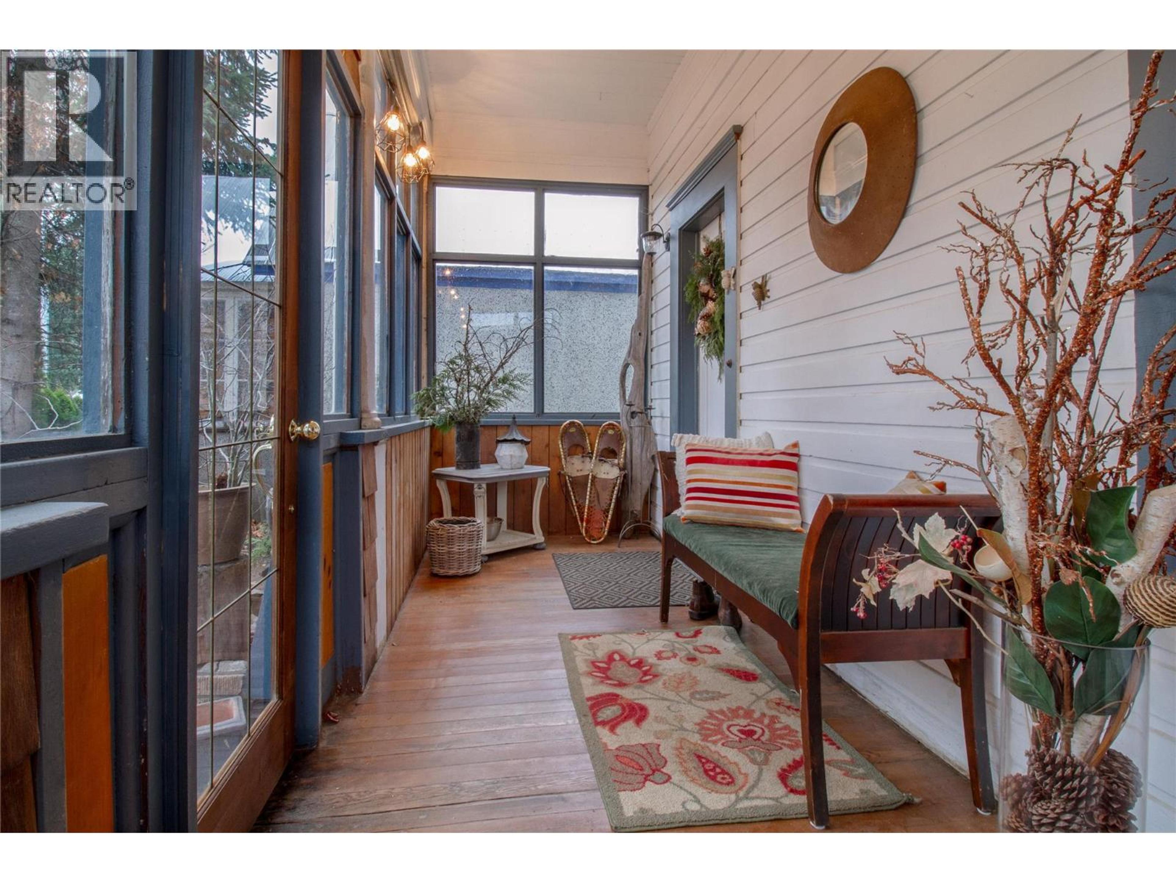 710 FIRST STREET W LOT# 4 - 7