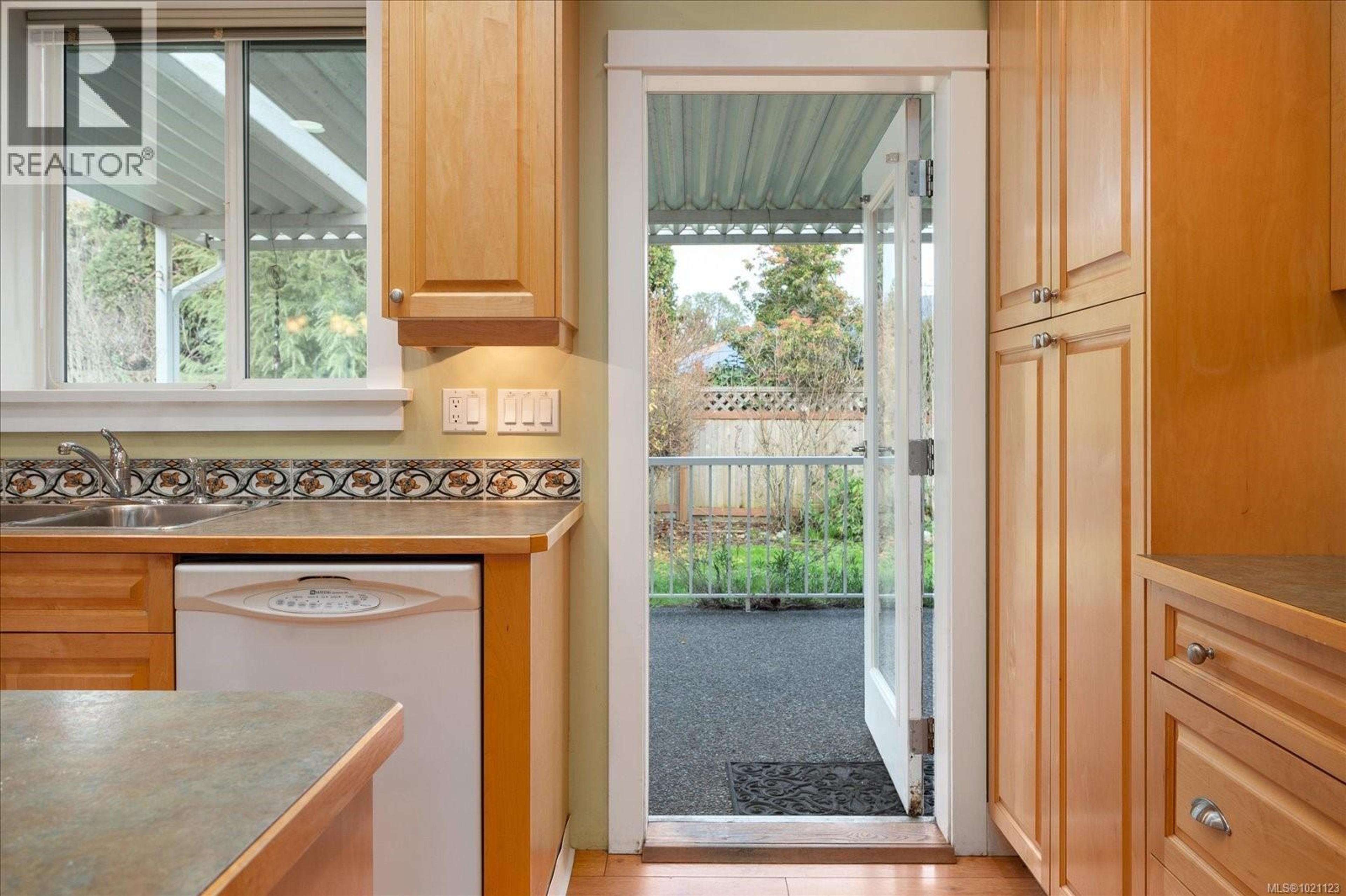 310 HOLLAND CREEK PL - 12