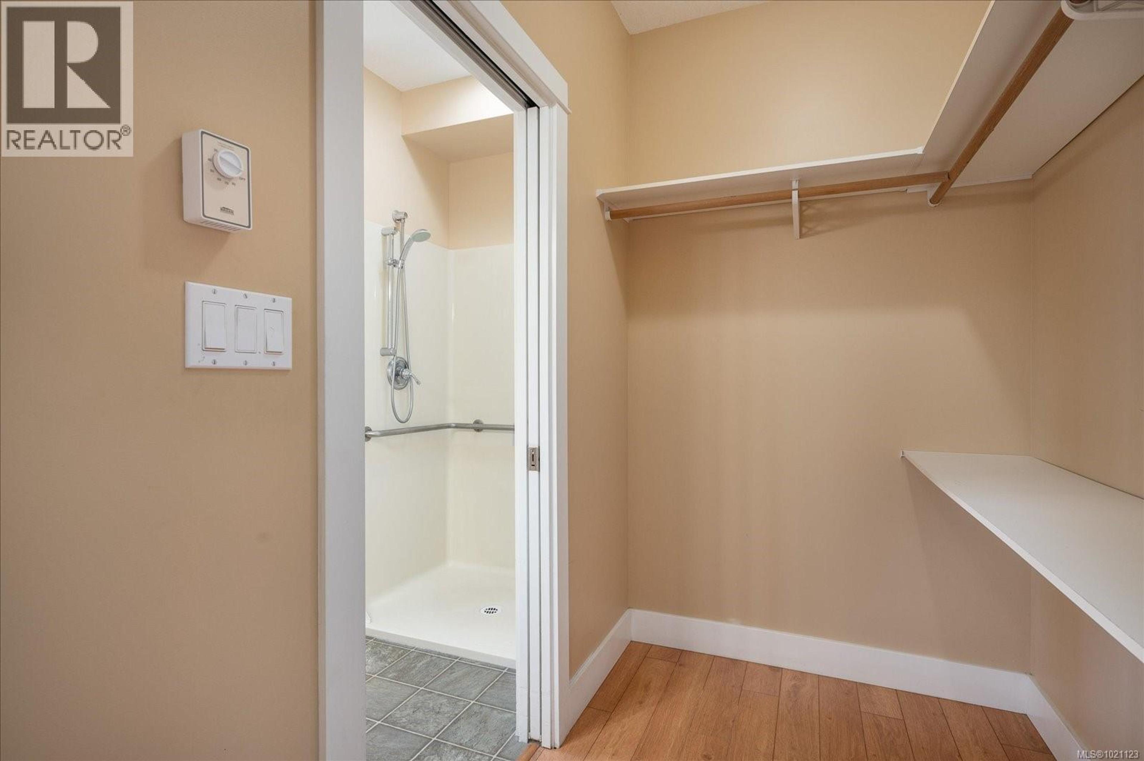 310 HOLLAND CREEK PL - 19