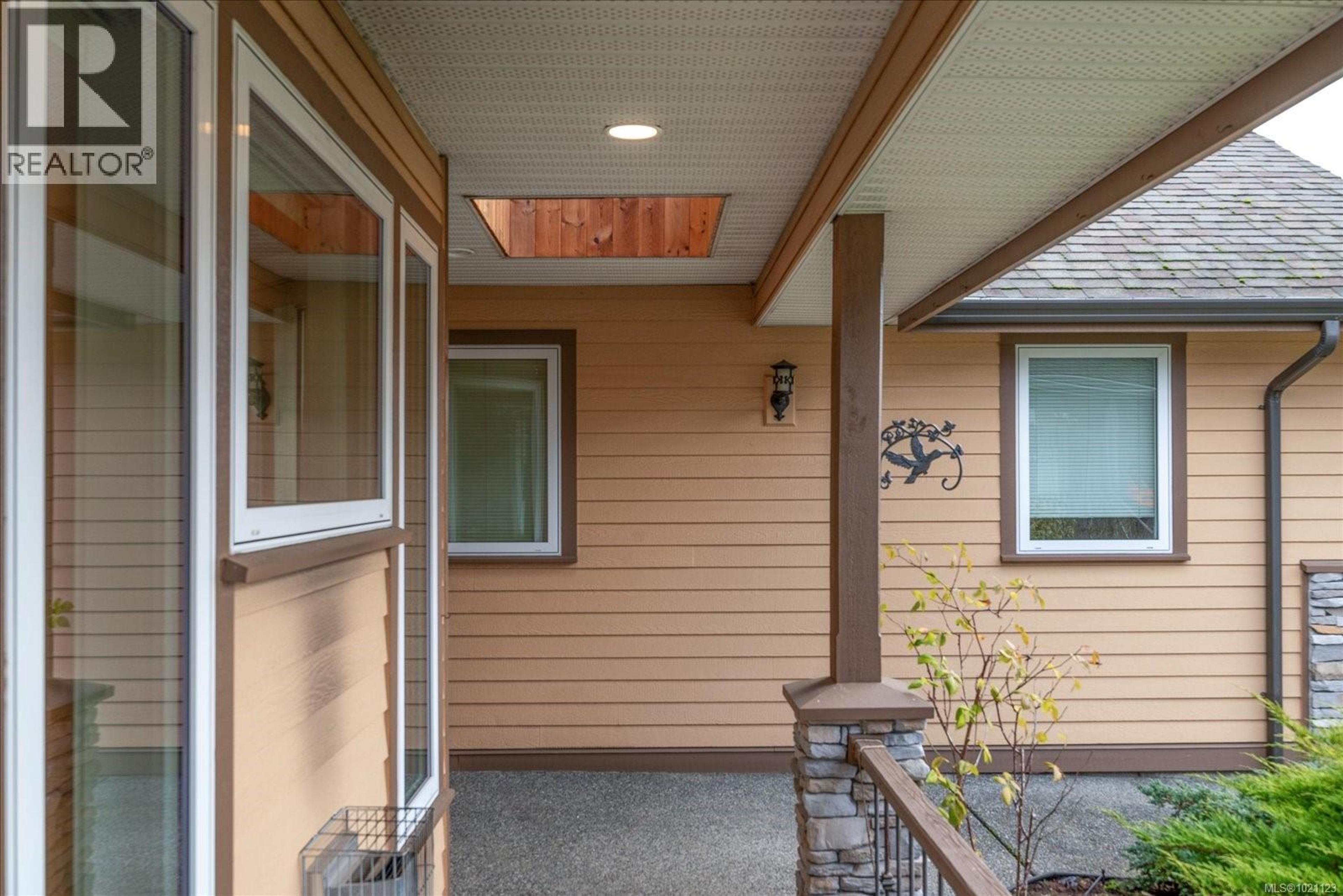 310 HOLLAND CREEK PL - 33