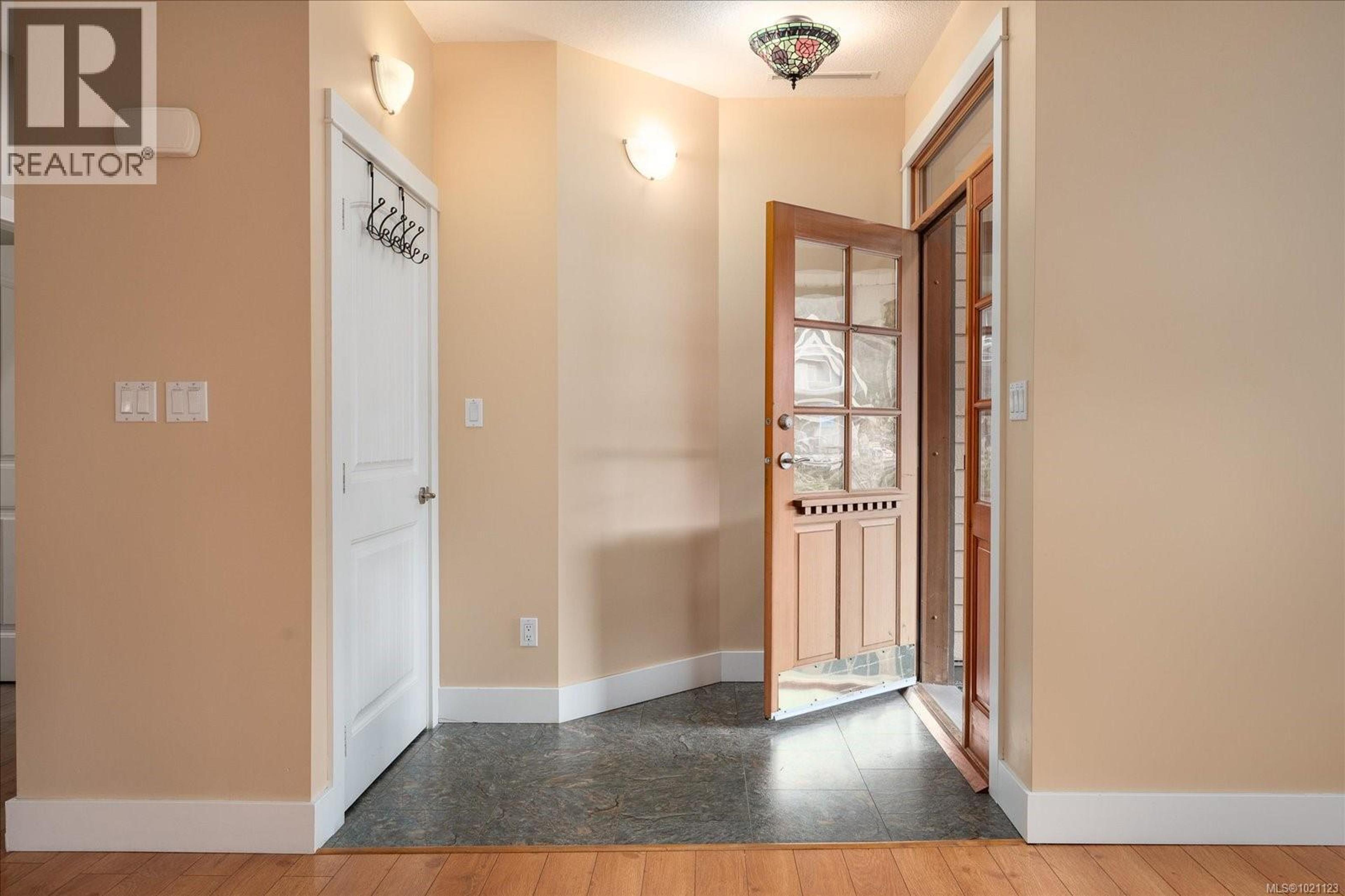 310 HOLLAND CREEK PL - 4