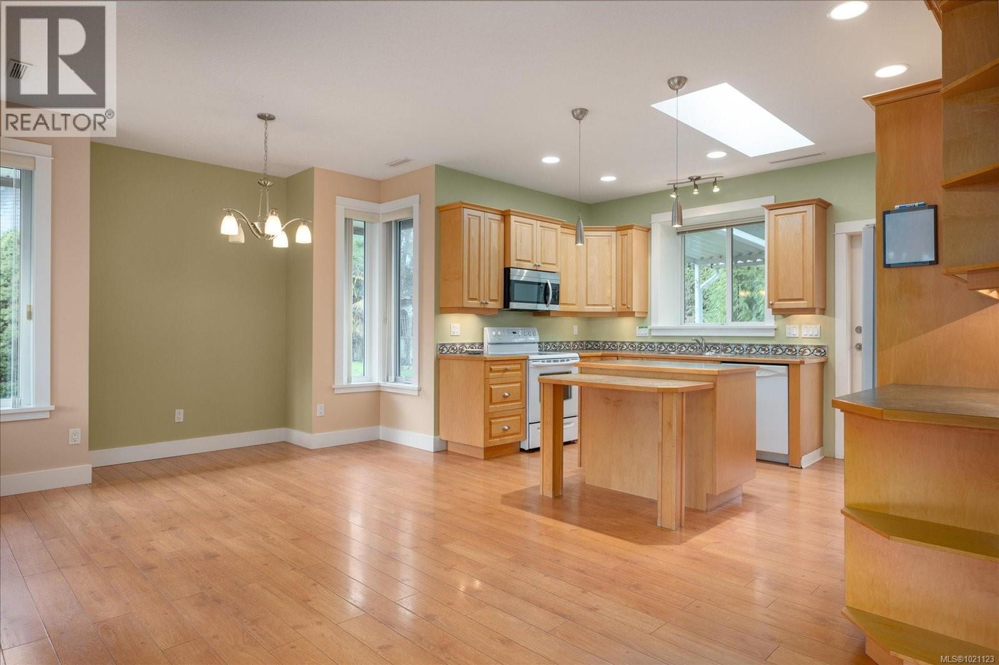 310 HOLLAND CREEK PL - 7