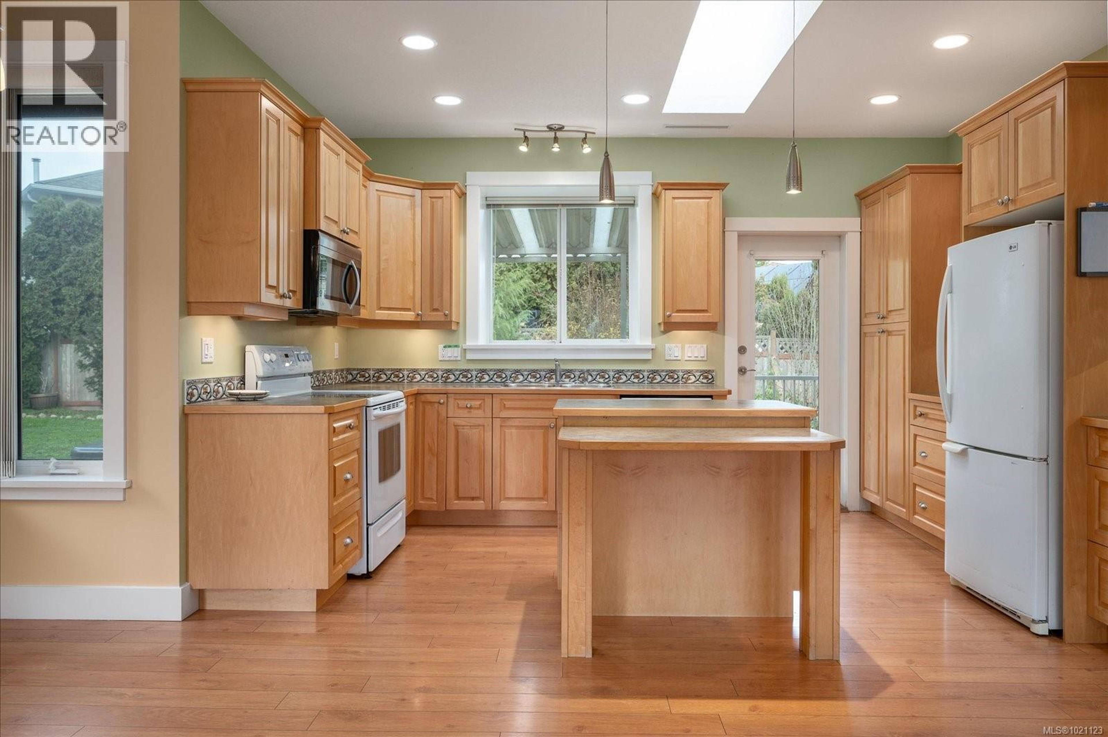 310 HOLLAND CREEK PL - 9