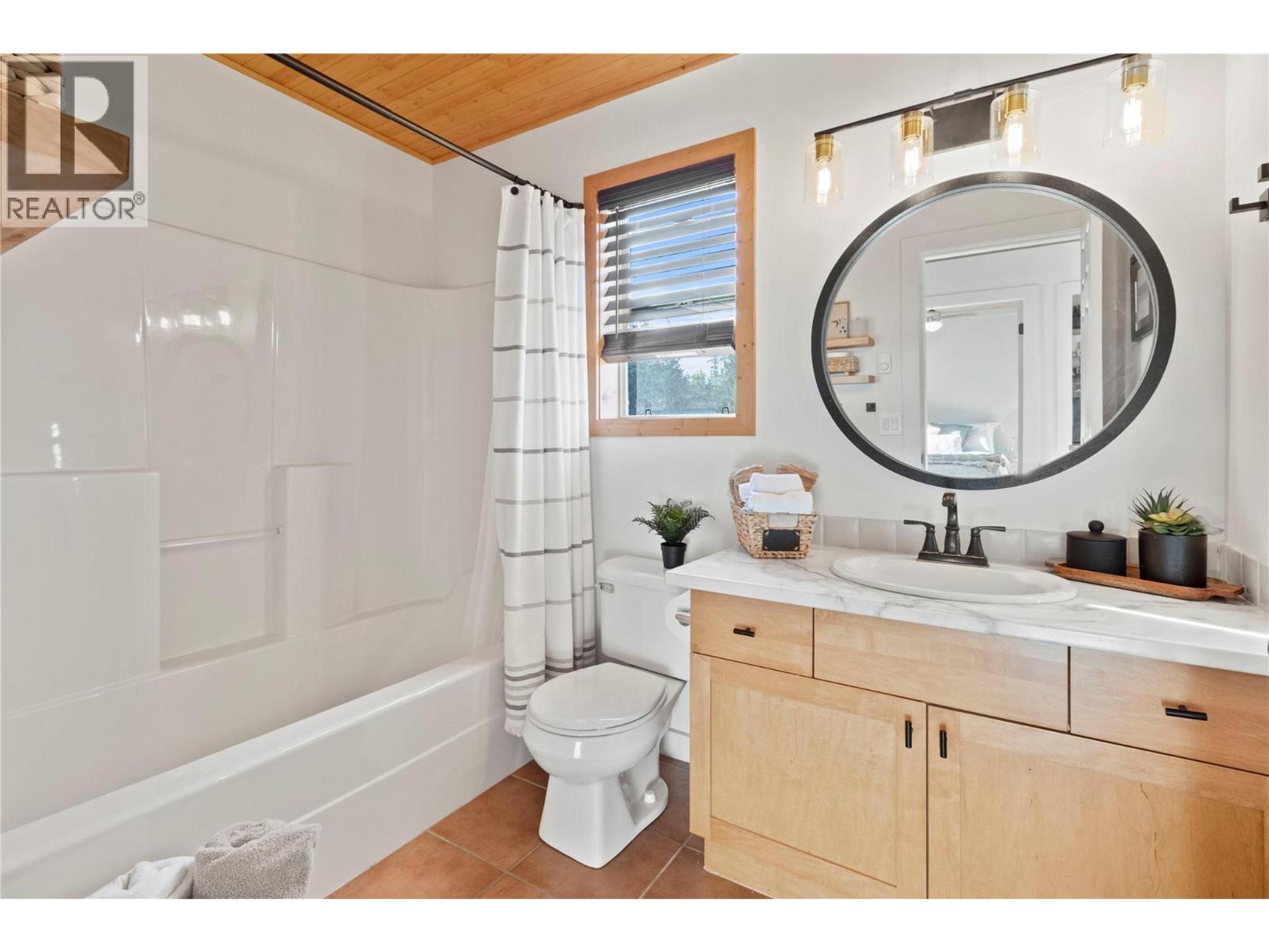 #67 6421 EAGLE BAY ROAD - 23