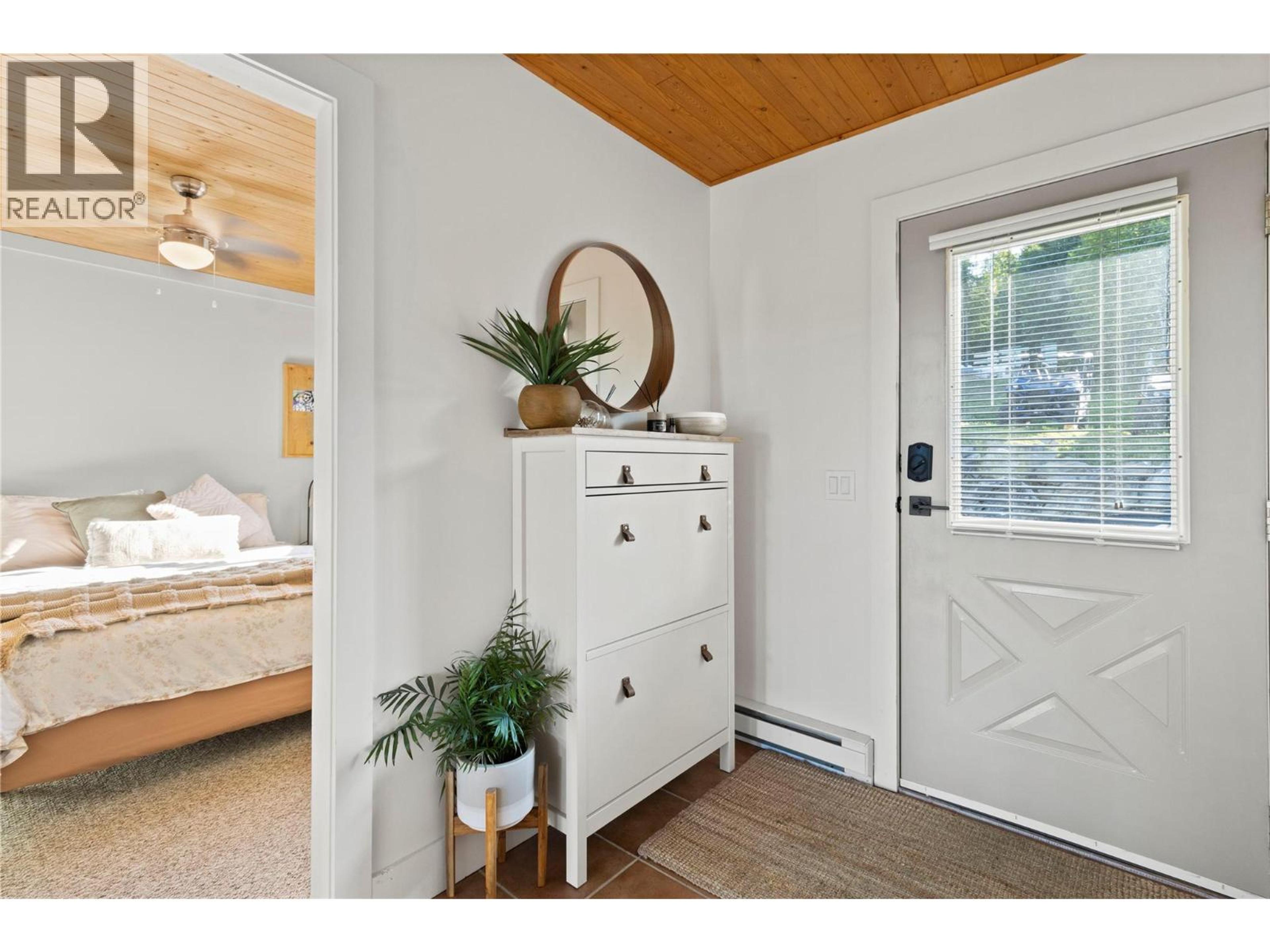 #67 6421 EAGLE BAY ROAD - 19