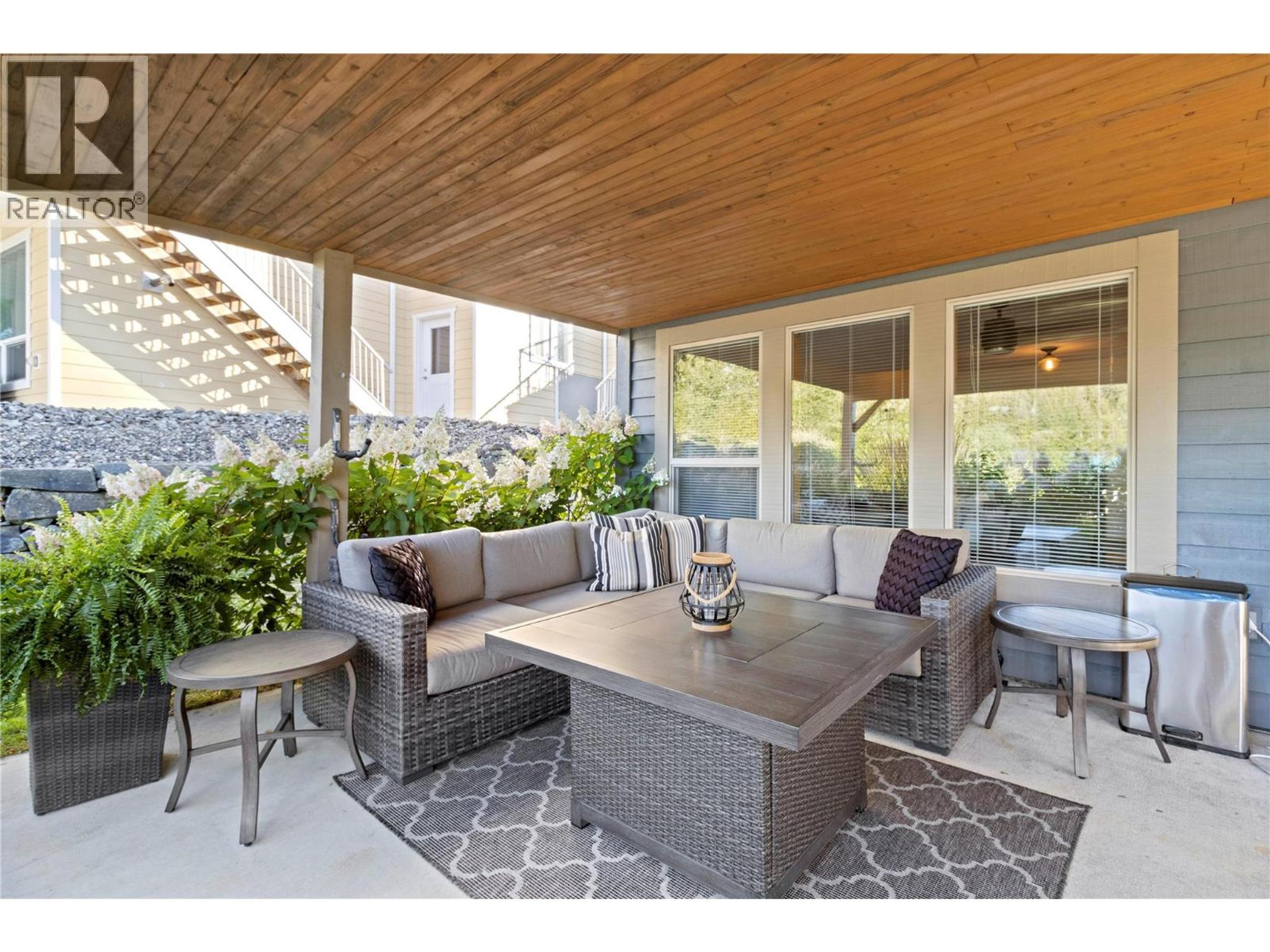 #67 6421 EAGLE BAY ROAD - 41