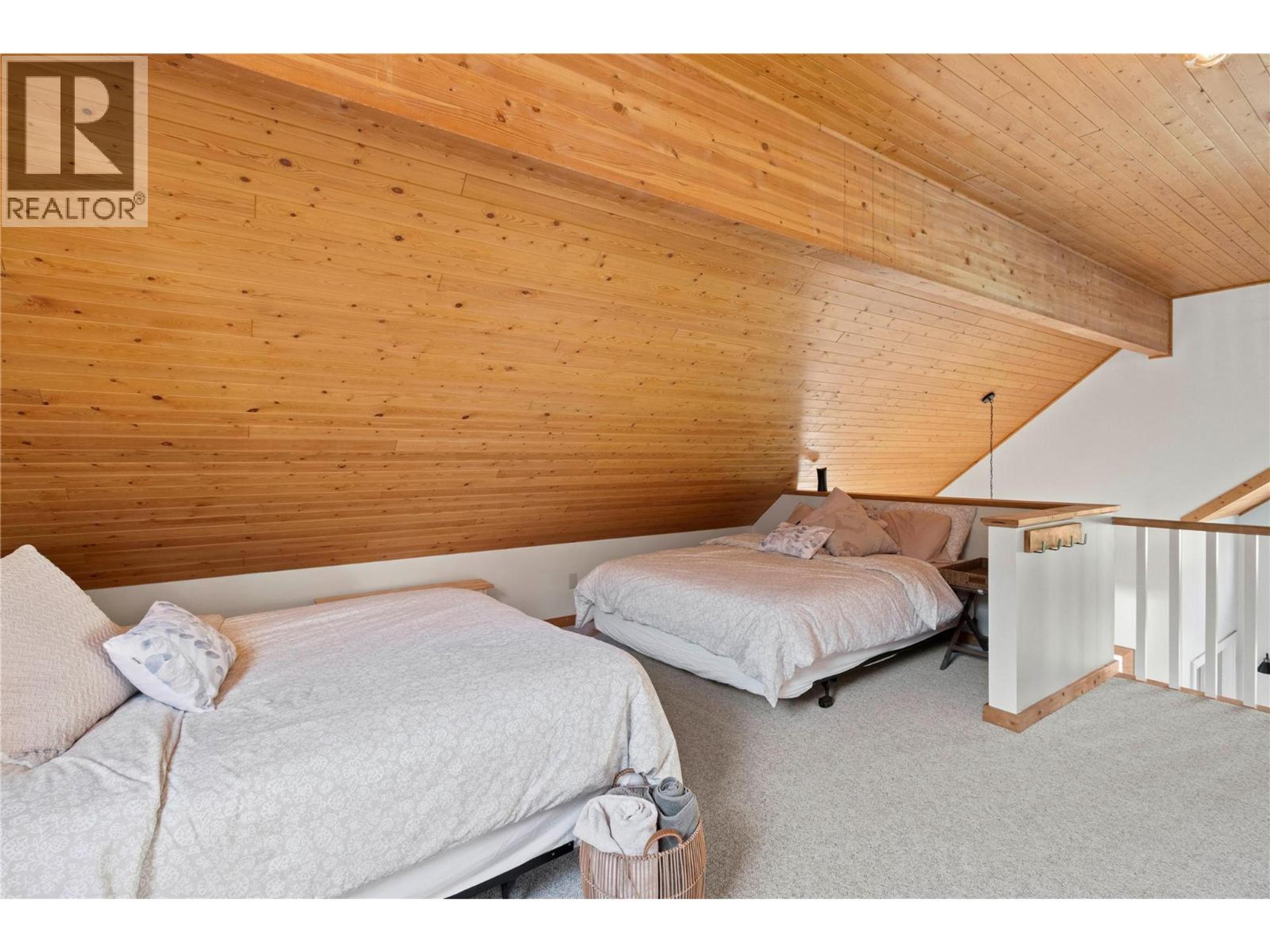 #67 6421 EAGLE BAY ROAD - 26